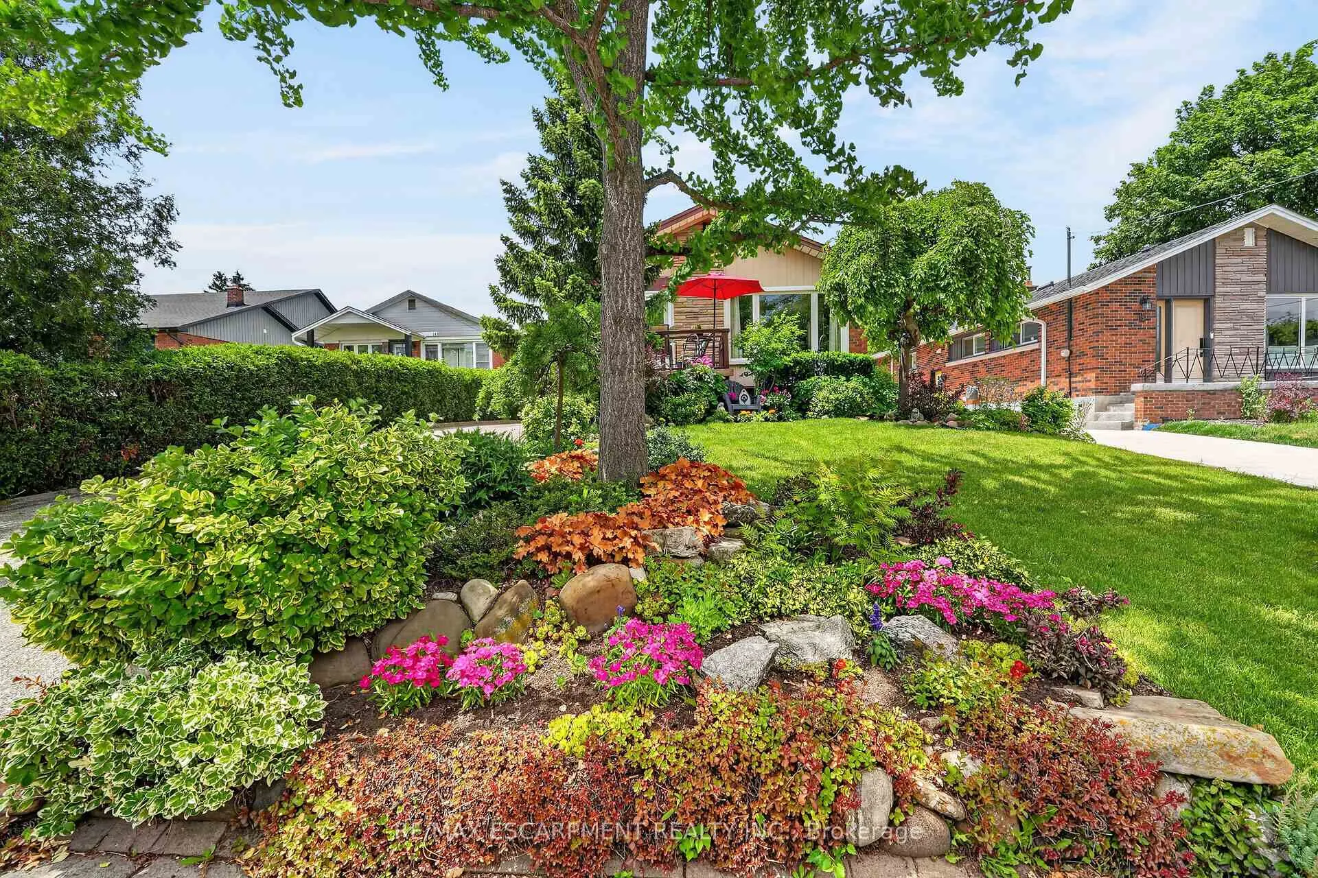Photo 2 of 10 Helga Court, Hamilton, Burkholme — HOMEH