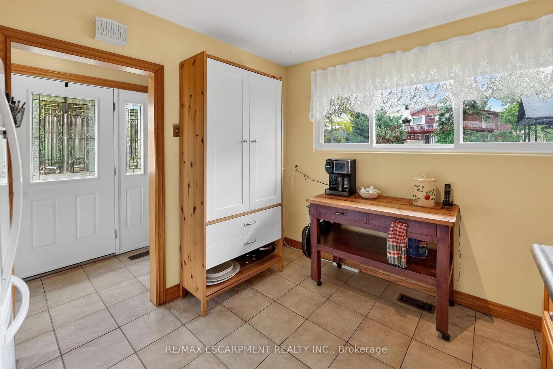 Photo 6 of 10 Helga Court, Hamilton, Burkholme — HOMEH