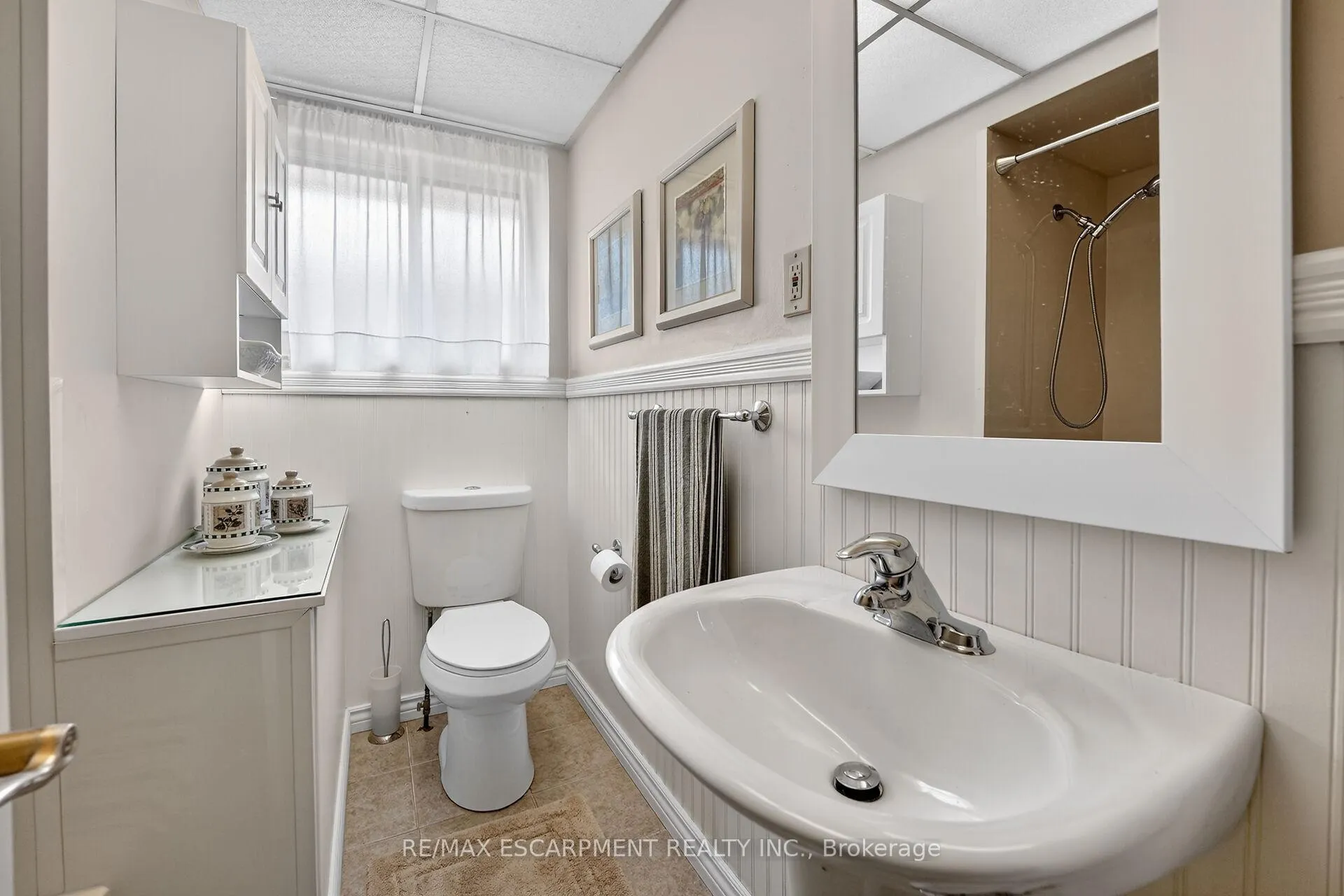 Photo 20 of 10 Helga Court, Hamilton, Burkholme — HOMEH