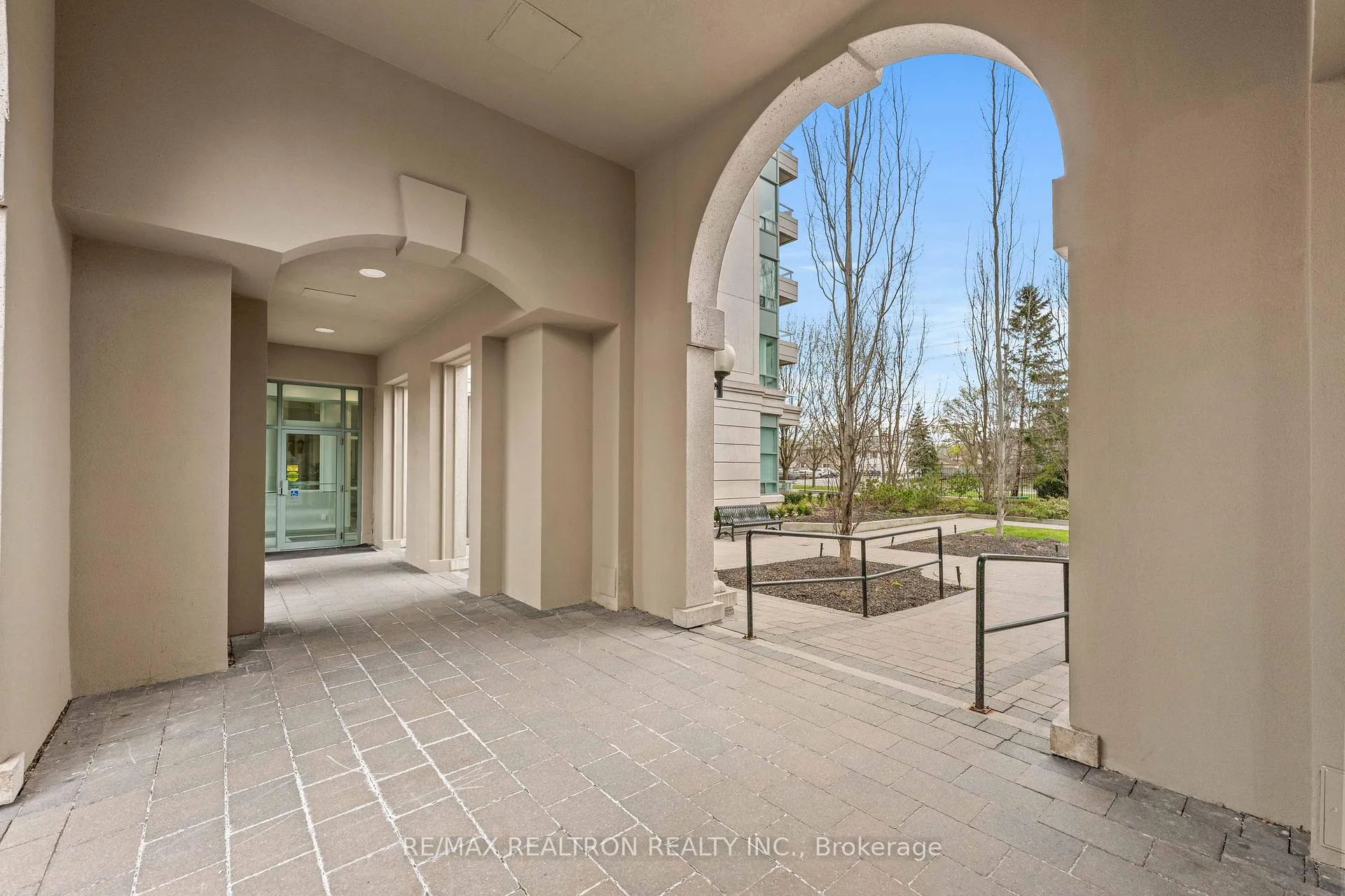 Photo 3 of Unit 605, 5 Emerald Lane, Vaughan, Crestwood-Springfarm-Yorkhill — HOMEH