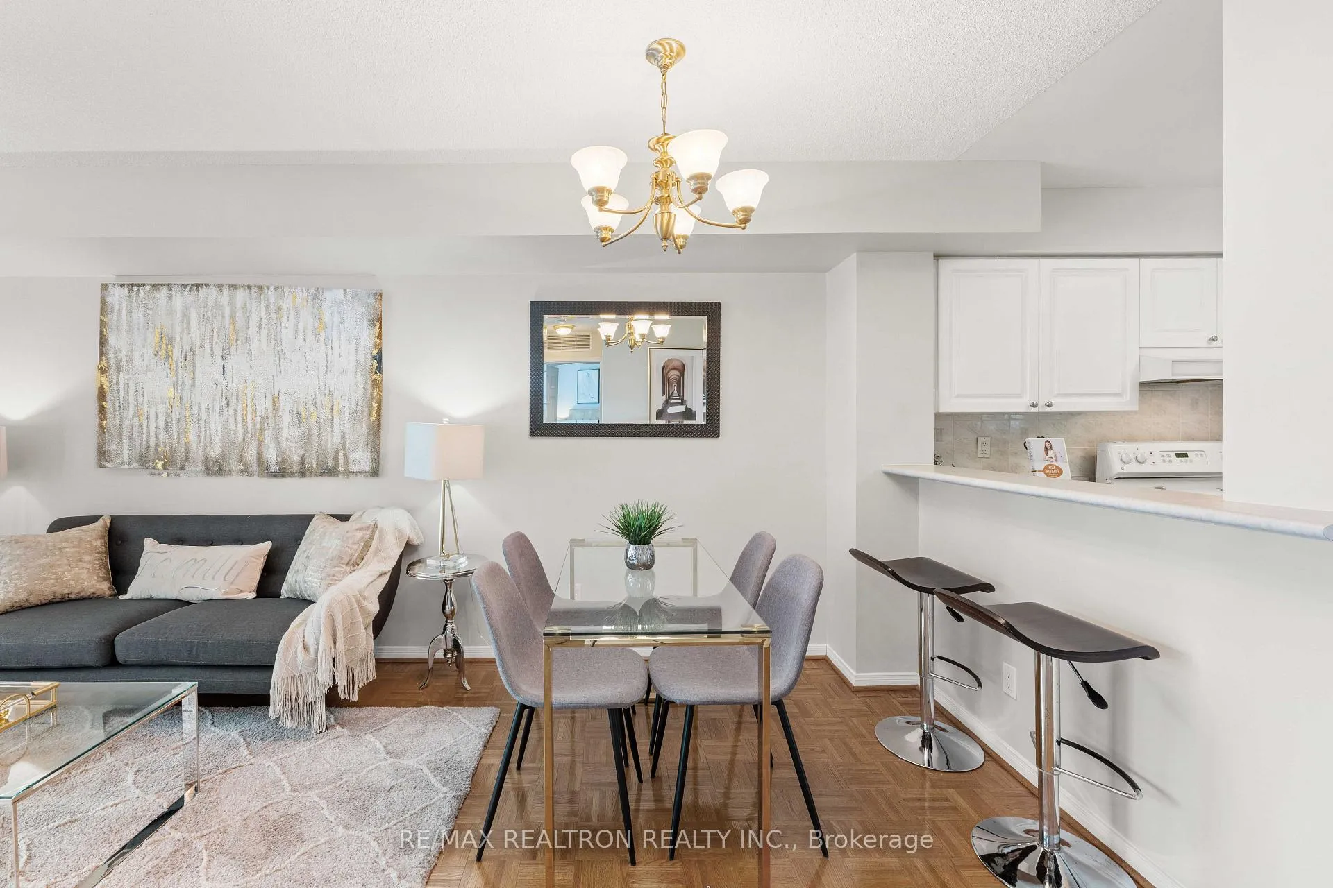 Photo 10 of Unit 605, 5 Emerald Lane, Vaughan, Crestwood-Springfarm-Yorkhill — HOMEH