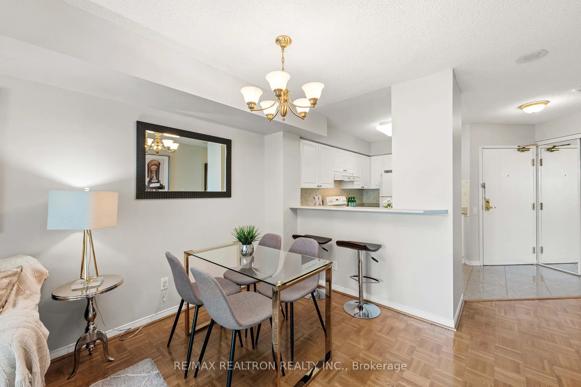 Photo 11 of Unit 605, 5 Emerald Lane, Vaughan, Crestwood-Springfarm-Yorkhill — HOMEH