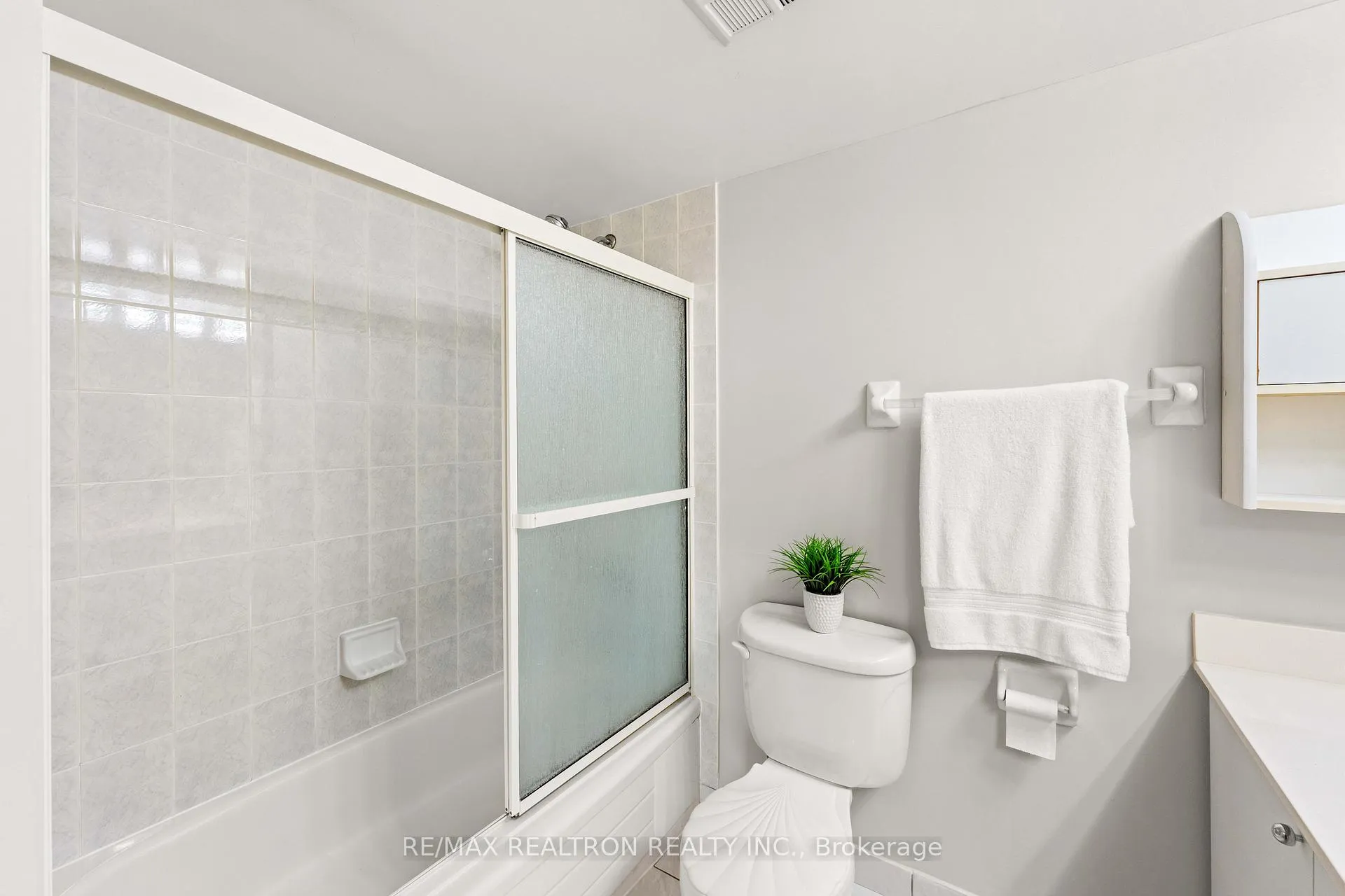 Photo 21 of Unit 605, 5 Emerald Lane, Vaughan, Crestwood-Springfarm-Yorkhill — HOMEH