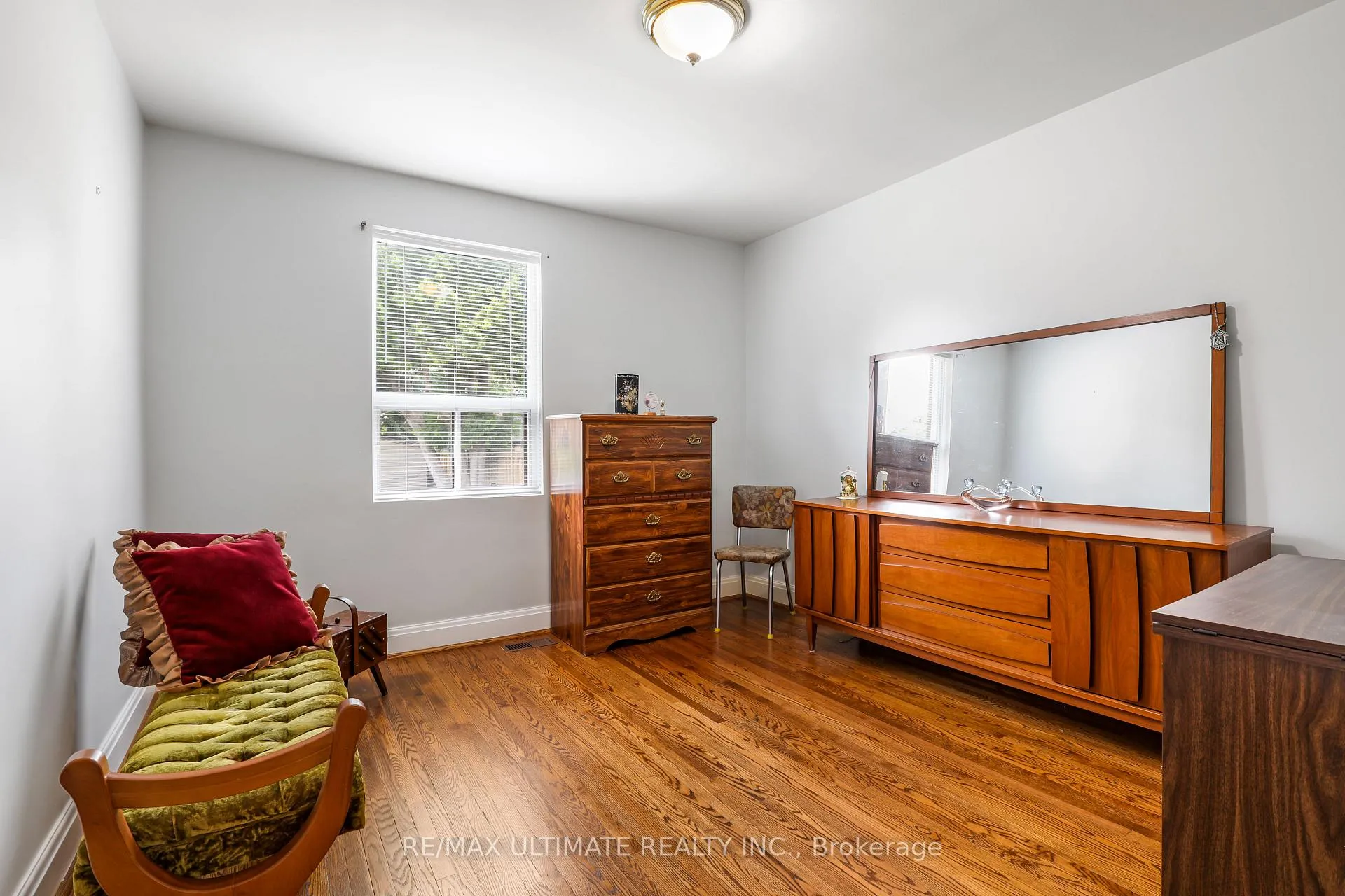 Photo 9 of 34 Doris Drive, Toronto, O'Connor-Parkview — HOMEH