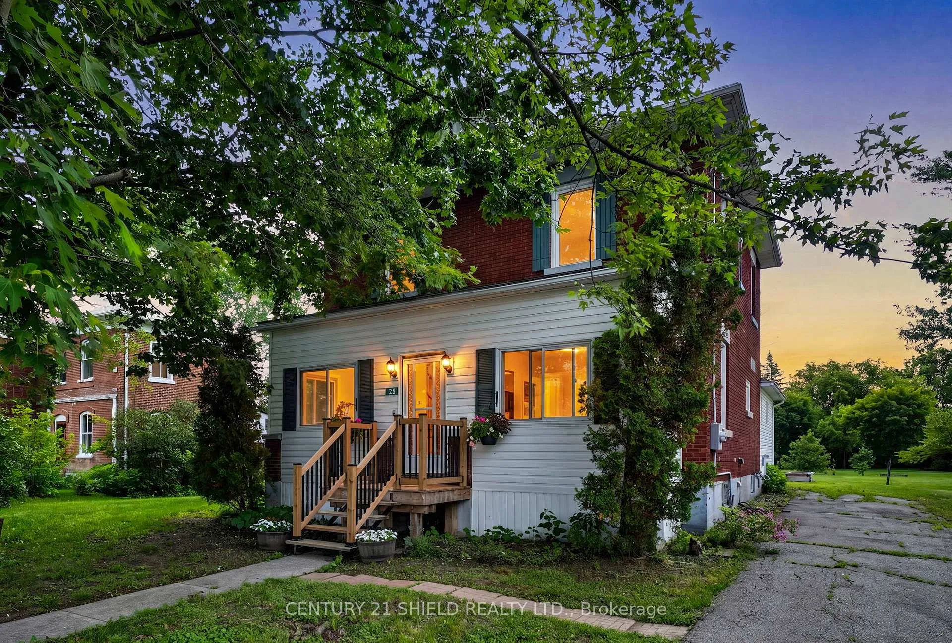 Photo 1 of 25 Front Street, North Stormont, Finch — HOMEH
