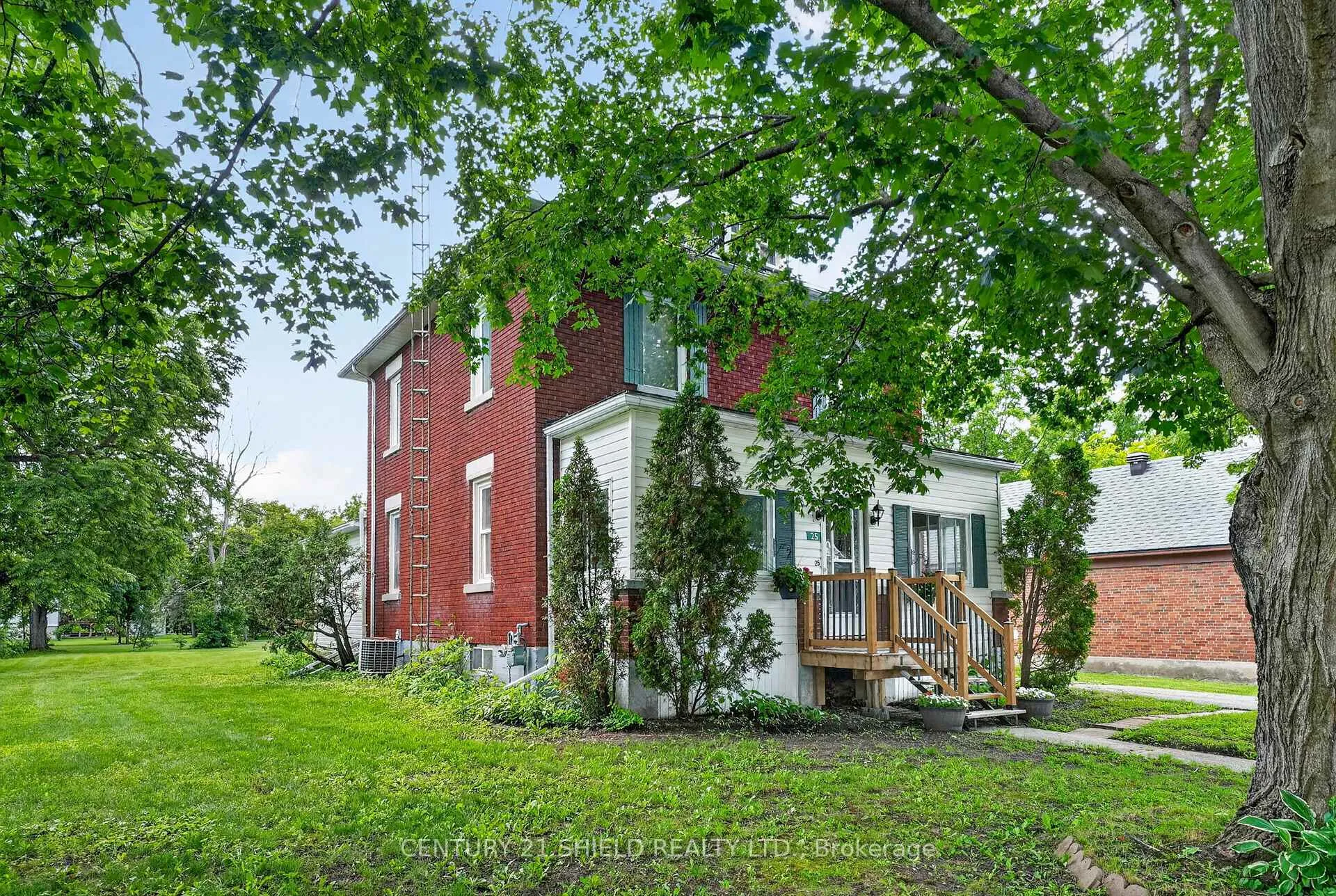 Photo 3 of 25 Front Street, North Stormont, Finch — HOMEH