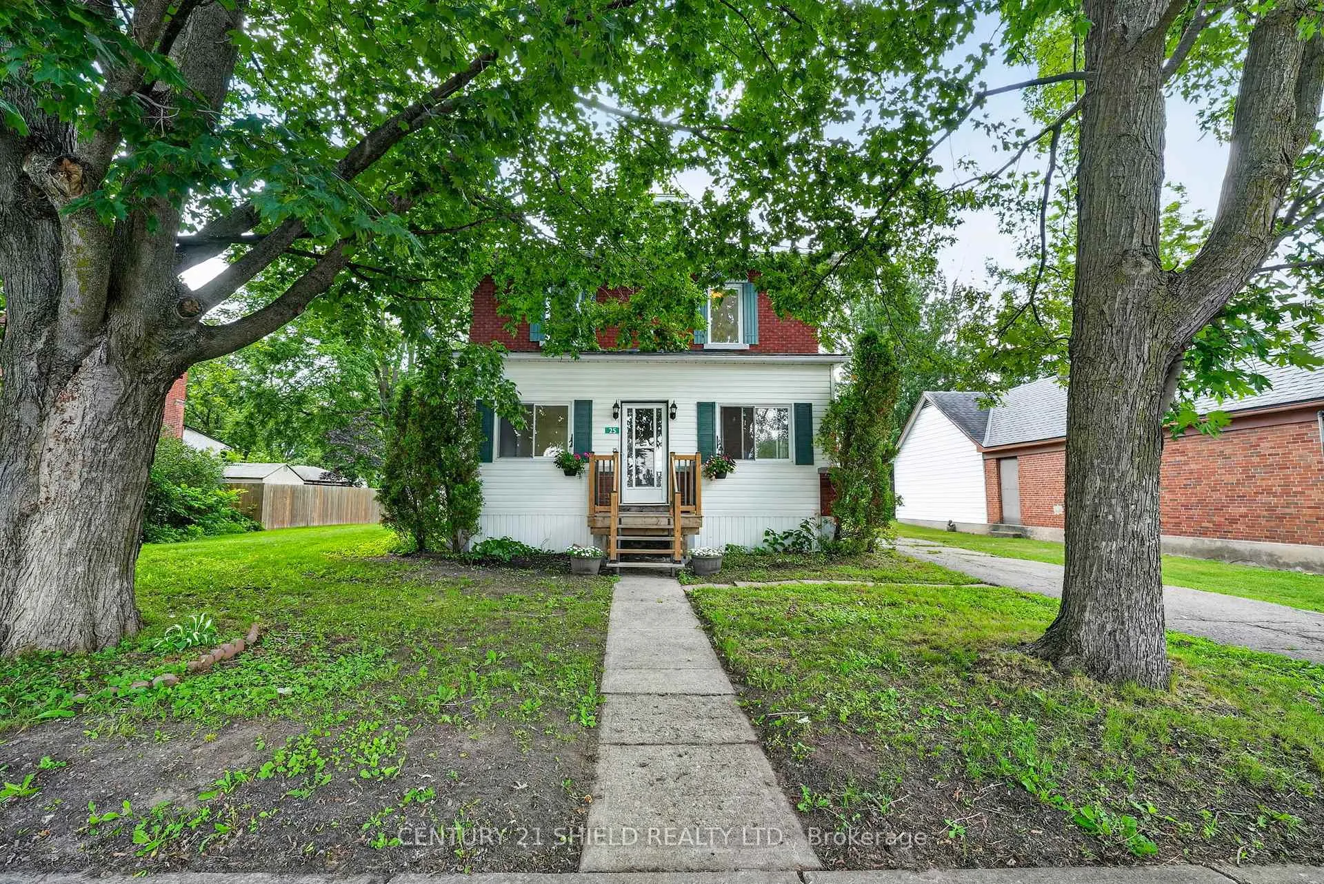 Photo 4 of 25 Front Street, North Stormont, Finch — HOMEH