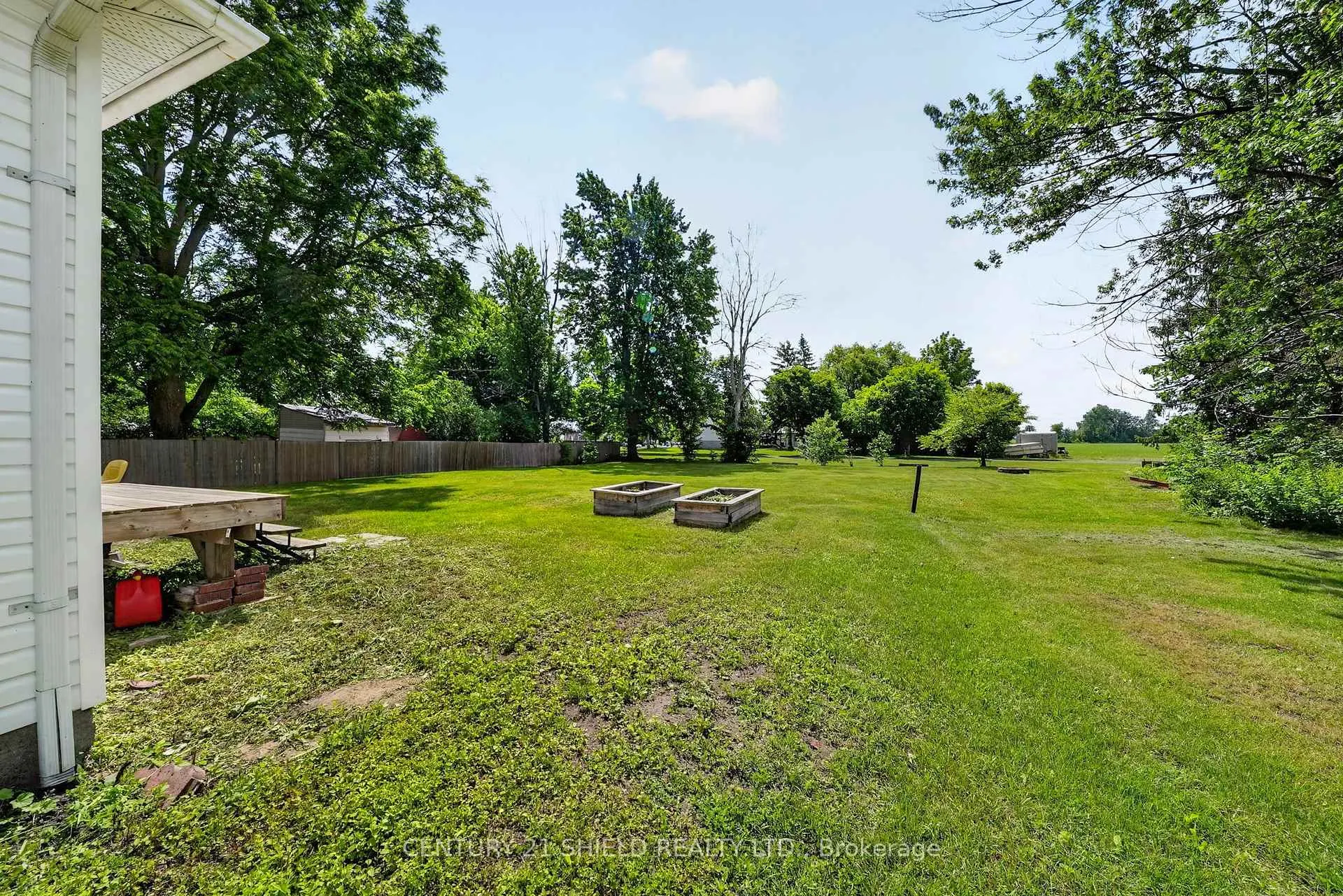 Photo 35 of 25 Front Street, North Stormont, Finch — HOMEH