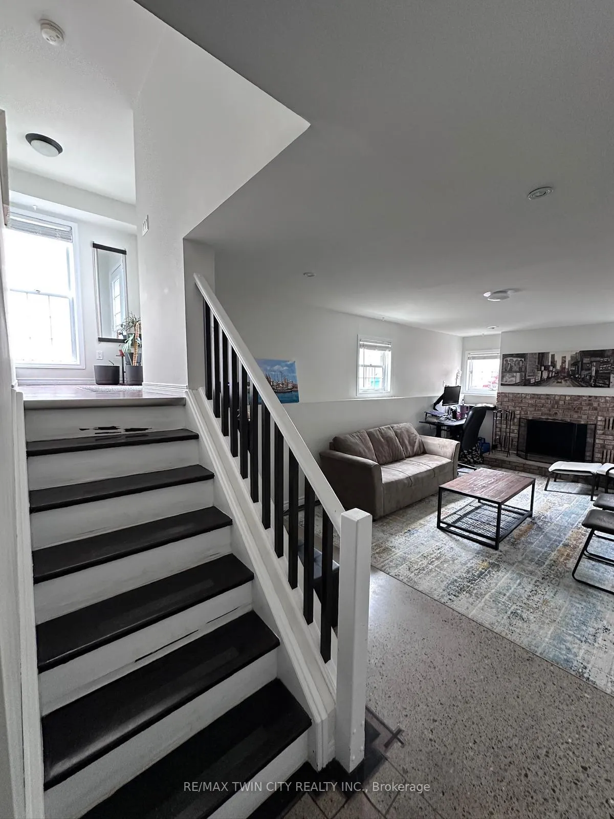 Photo 26 of Unit B, 15 Milfoil Crescent, Kitchener, Larentian West — HOMEH