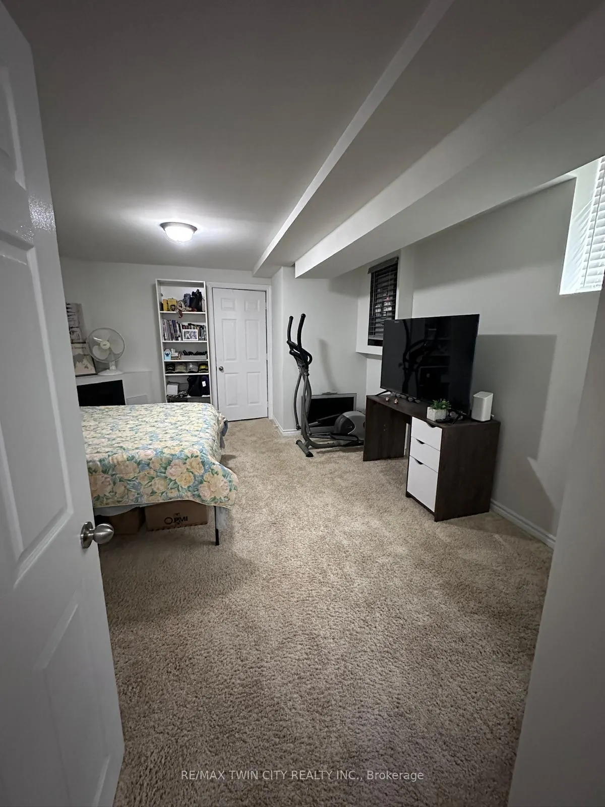Photo 30 of Unit B, 15 Milfoil Crescent, Kitchener, Larentian West — HOMEH