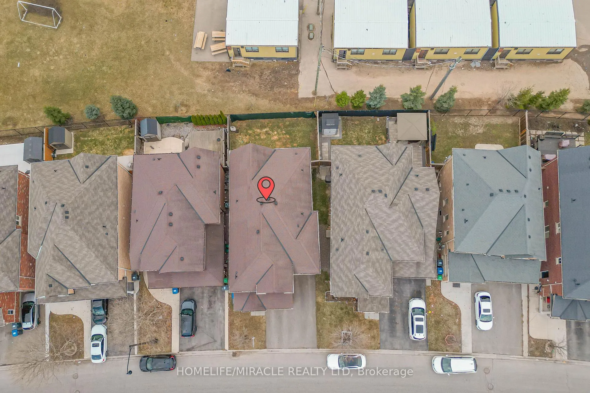 Photo 5 of 32 Agricola Road, Brampton, Northwest Brampton — HOMEH