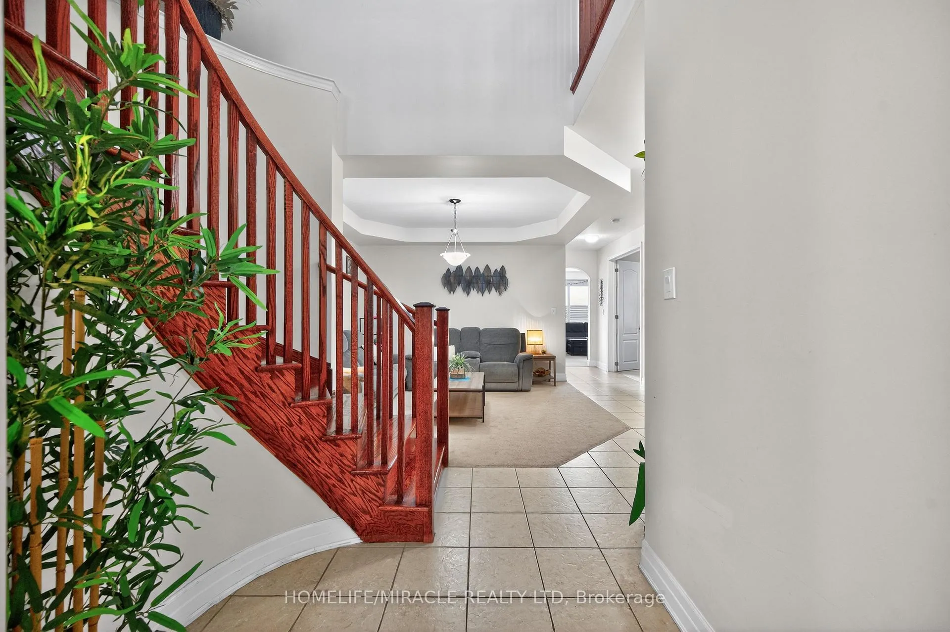 Photo 12 of 32 Agricola Road, Brampton, Northwest Brampton — HOMEH