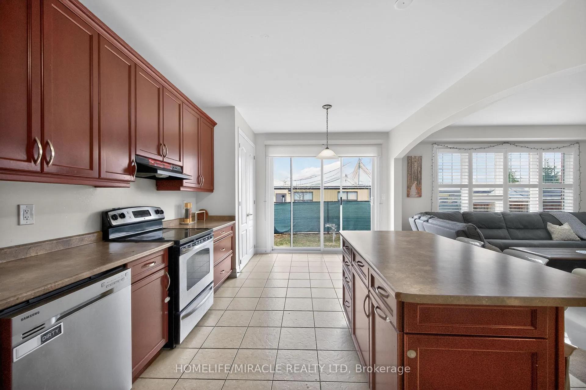 Photo 28 of 32 Agricola Road, Brampton, Northwest Brampton — HOMEH