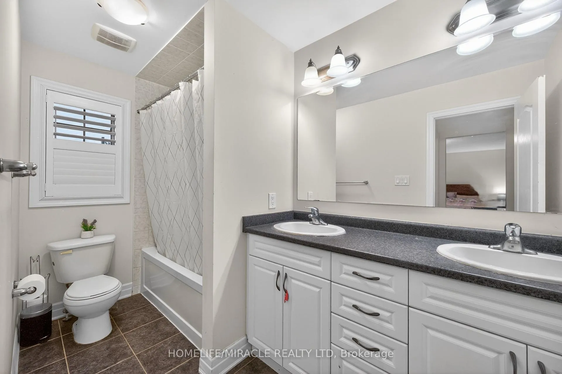 Photo 37 of 32 Agricola Road, Brampton, Northwest Brampton — HOMEH