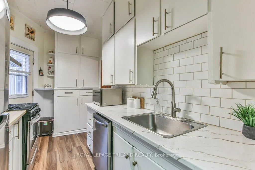 Photo 19 of 941 Queens Avenue, London, East G — HOMEH