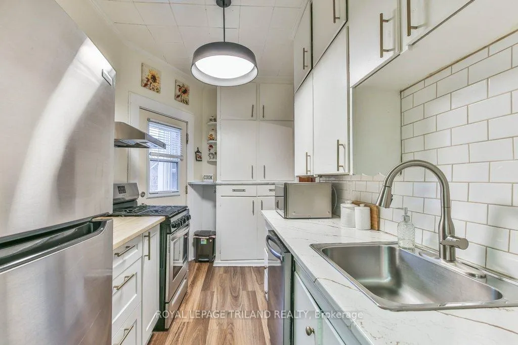 Photo 20 of 941 Queens Avenue, London, East G — HOMEH