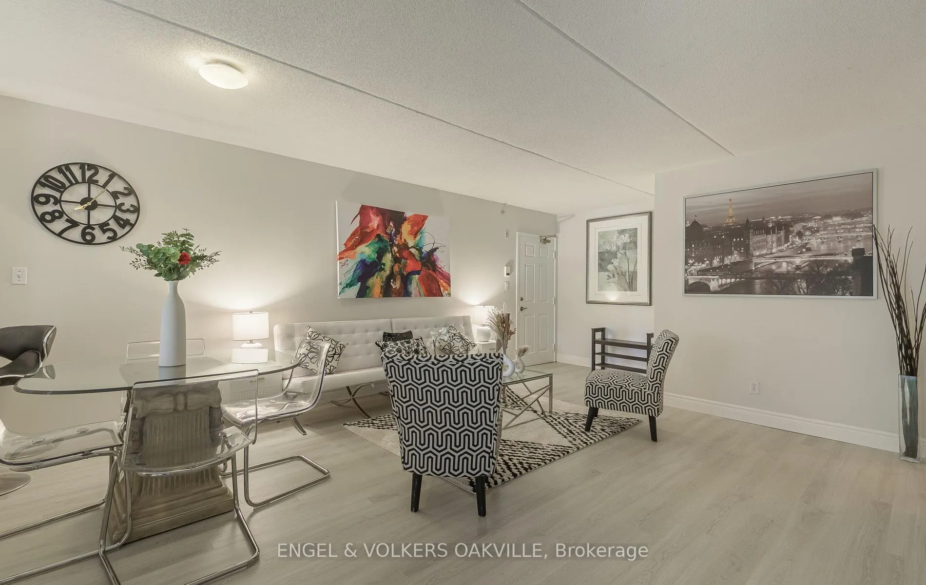 Photo 4 of Unit 107, 1830 Walker's Line, Burlington, Palmer — HOMEH