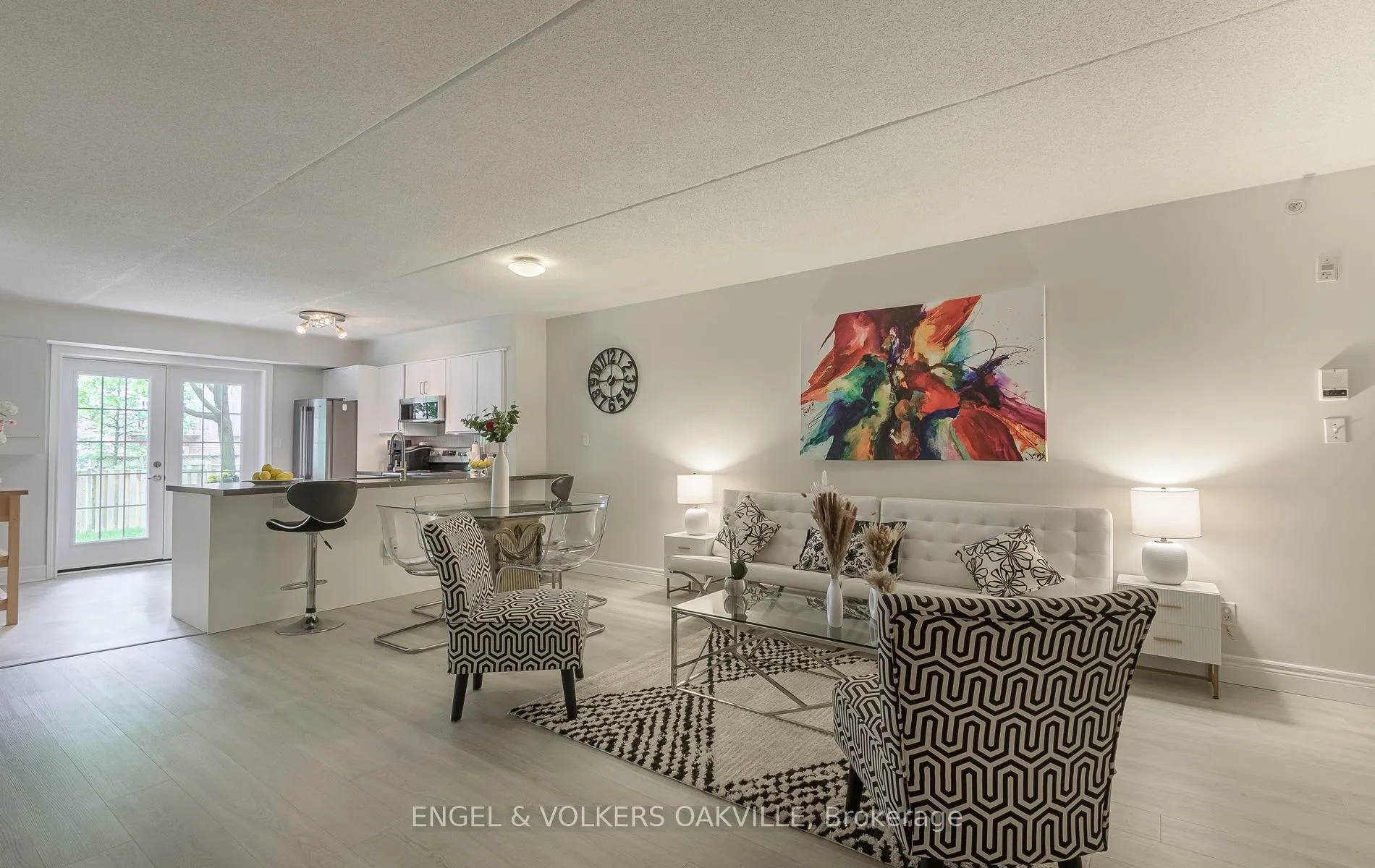 Photo 5 of Unit 107, 1830 Walker's Line, Burlington, Palmer — HOMEH