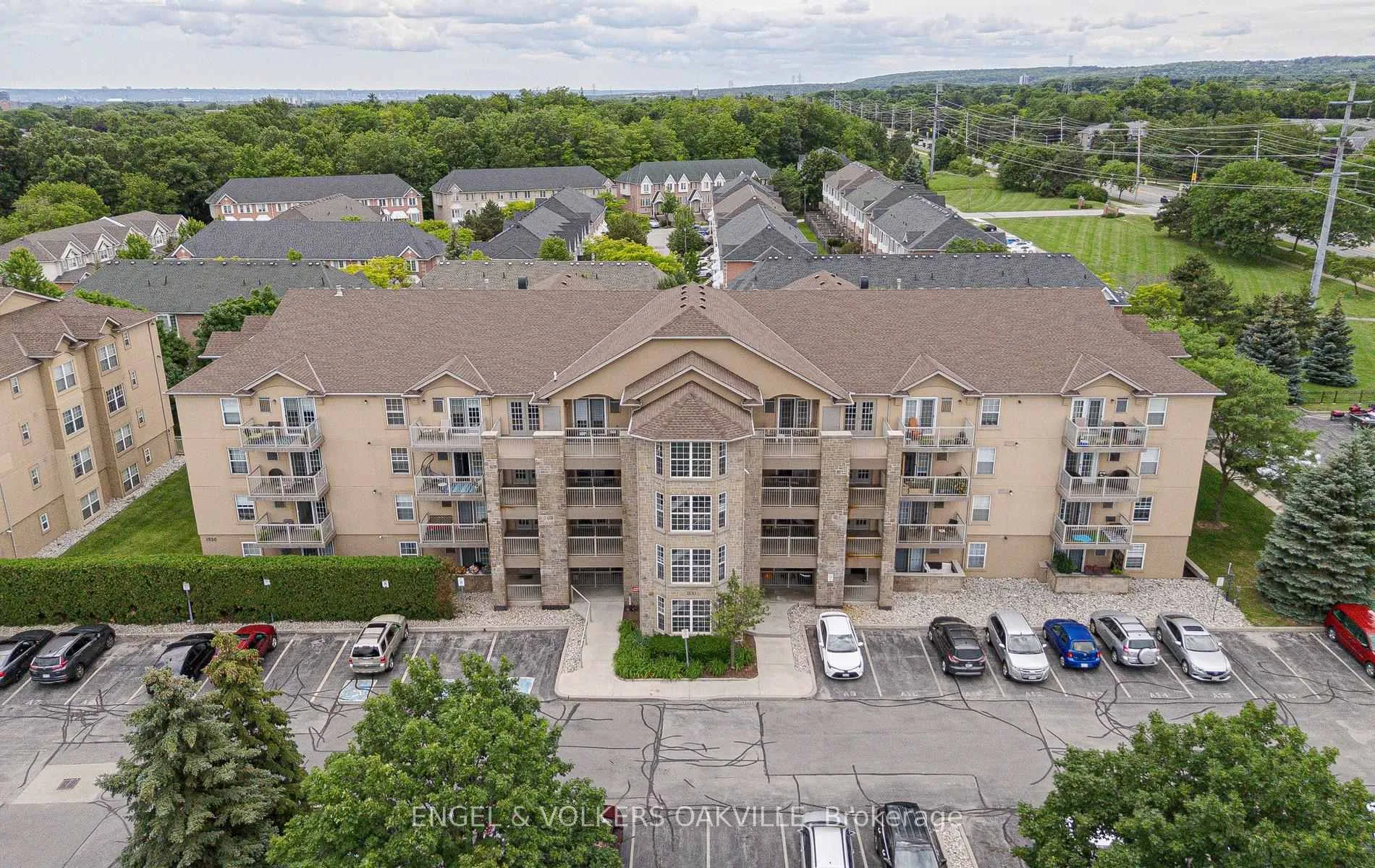 Photo 21 of Unit 107, 1830 Walker's Line, Burlington, Palmer — HOMEH