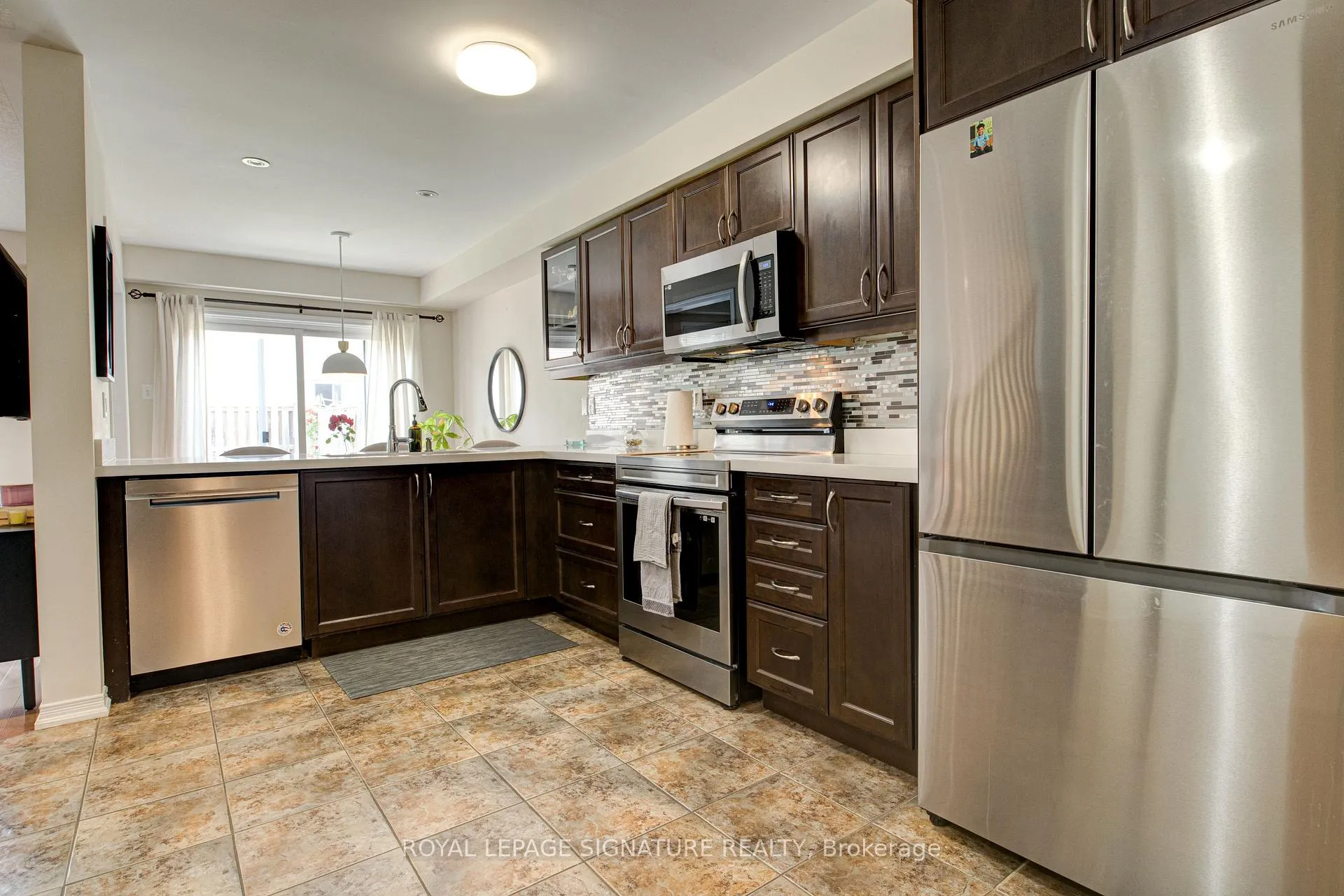 Photo 4 of 39 Trowbridge Street, Woolwich, Breslau — HOMEH