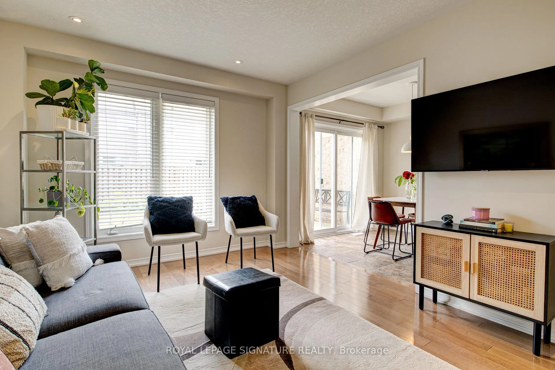 Photo 19 of 39 Trowbridge Street, Woolwich, Breslau — HOMEH