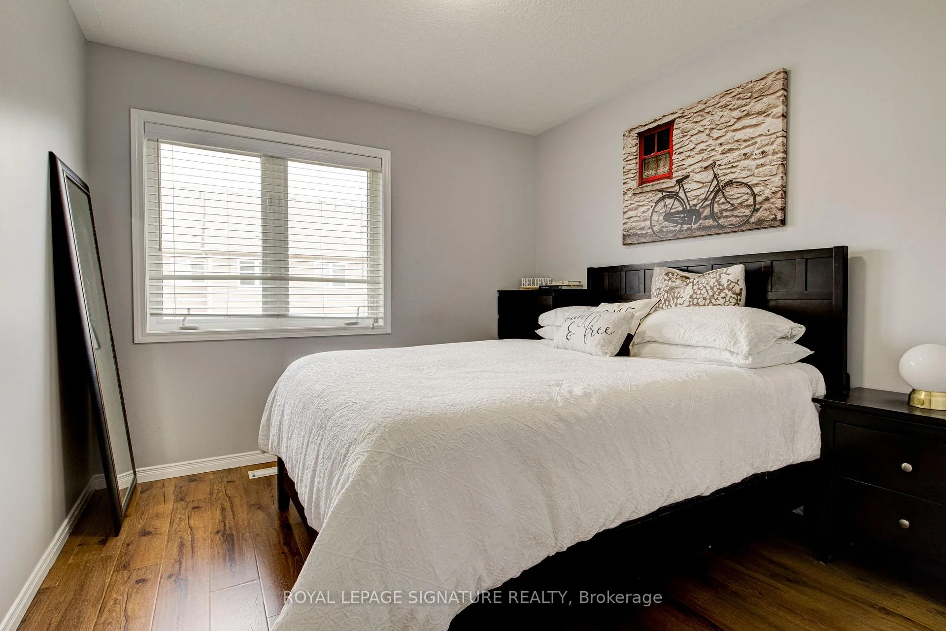 Photo 35 of 39 Trowbridge Street, Woolwich, Breslau — HOMEH