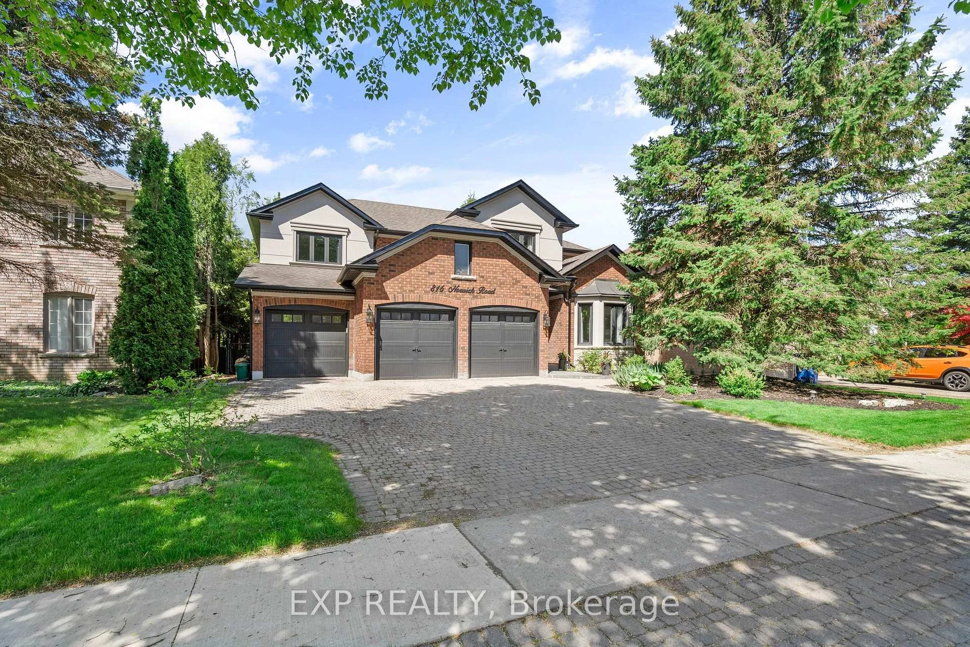 Front of 816 Norwick Road