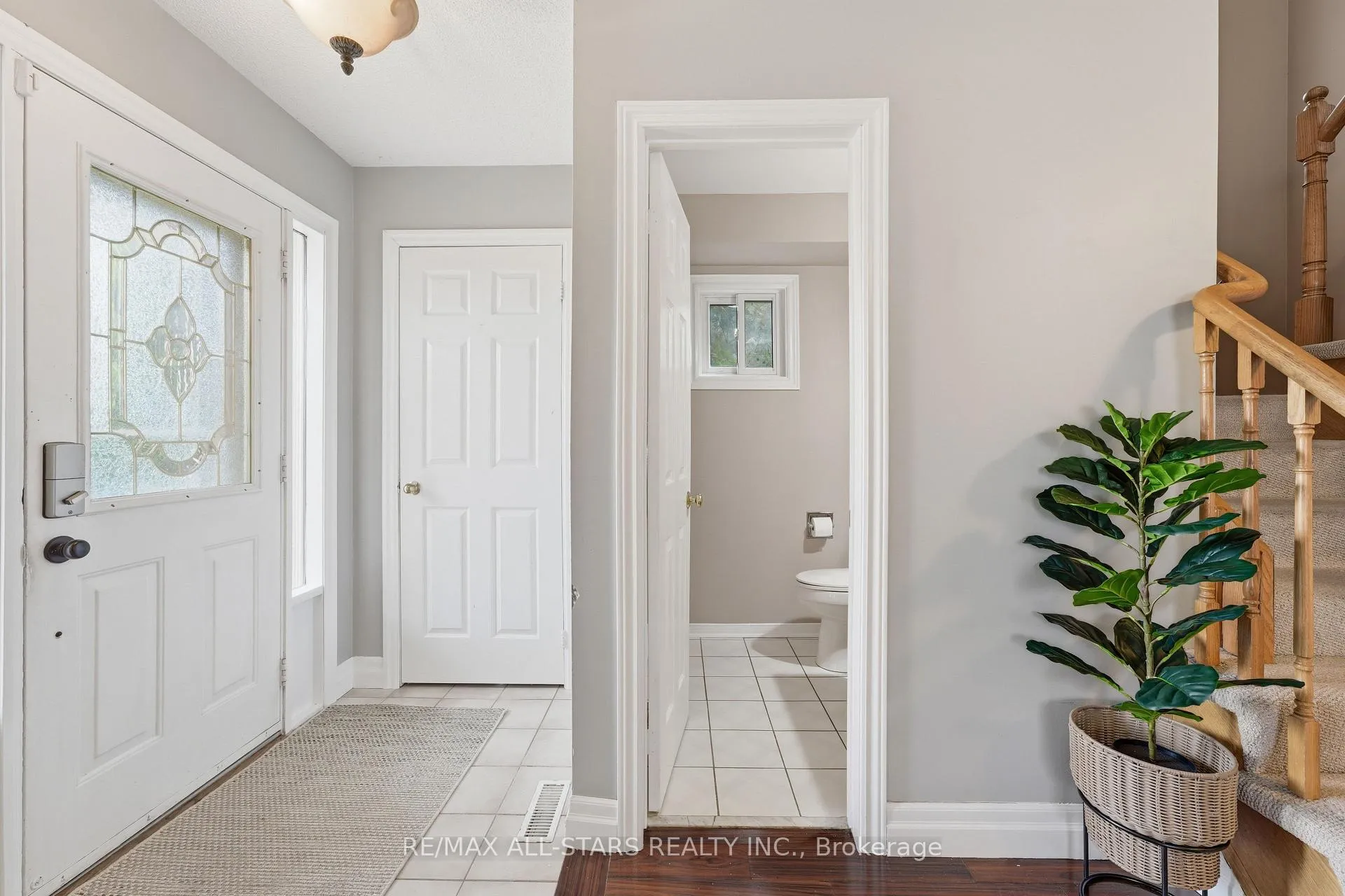 Photo 8 of 11 Sherie Drive, Georgina, Keswick North — HOMEH