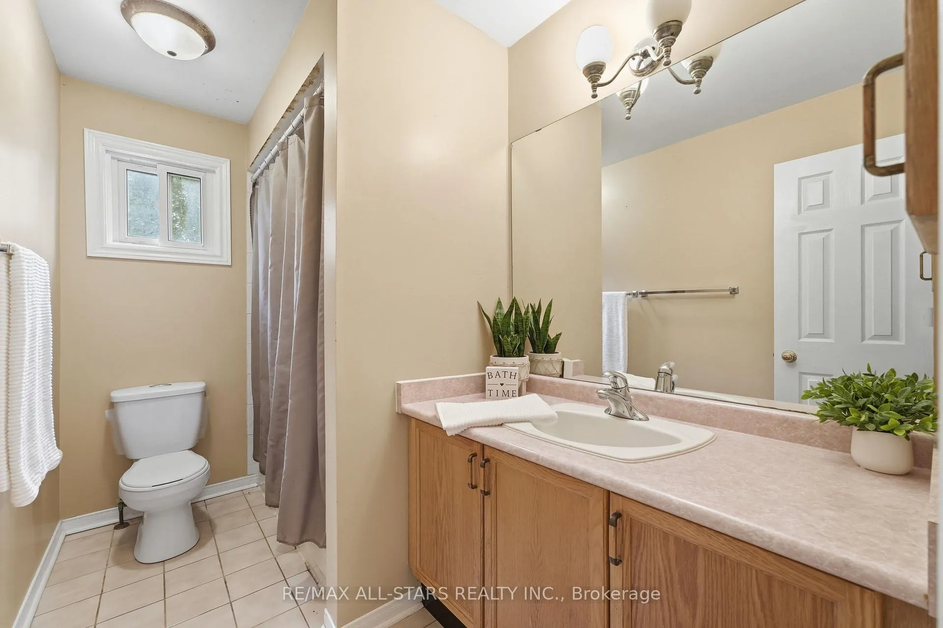 Photo 35 of 11 Sherie Drive, Georgina, Keswick North — HOMEH