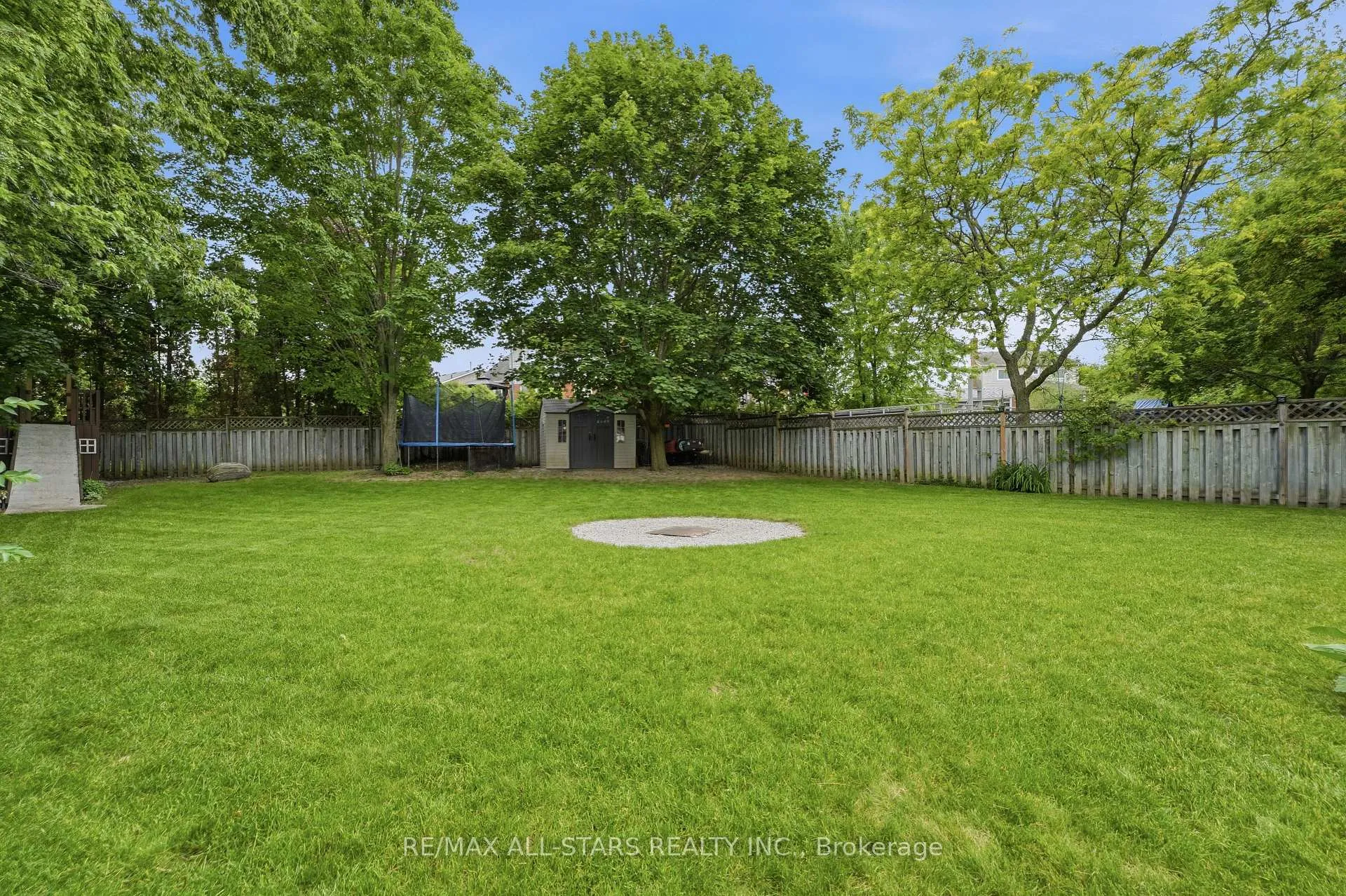 Photo 36 of 11 Sherie Drive, Georgina, Keswick North — HOMEH