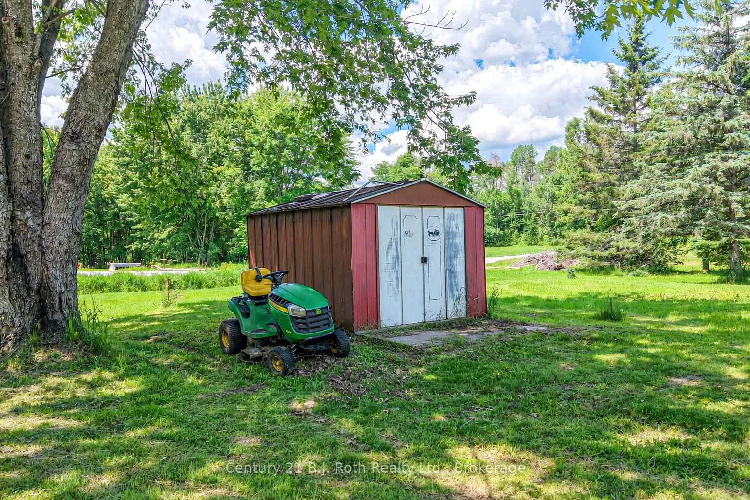 Photo 15 of 1423 Canning Road, Gravenhurst, Morrison — HOMEH