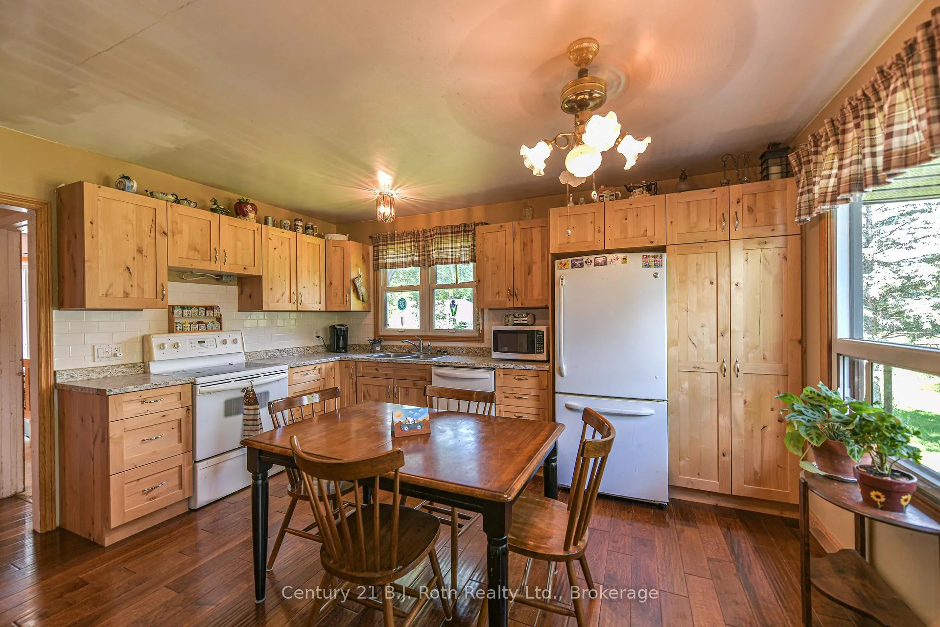 Photo 16 of 1423 Canning Road, Gravenhurst, Morrison — HOMEH