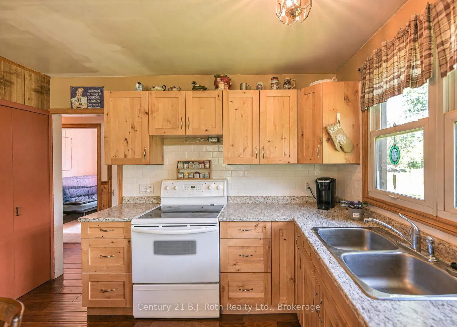 Photo 17 of 1423 Canning Road, Gravenhurst, Morrison — HOMEH