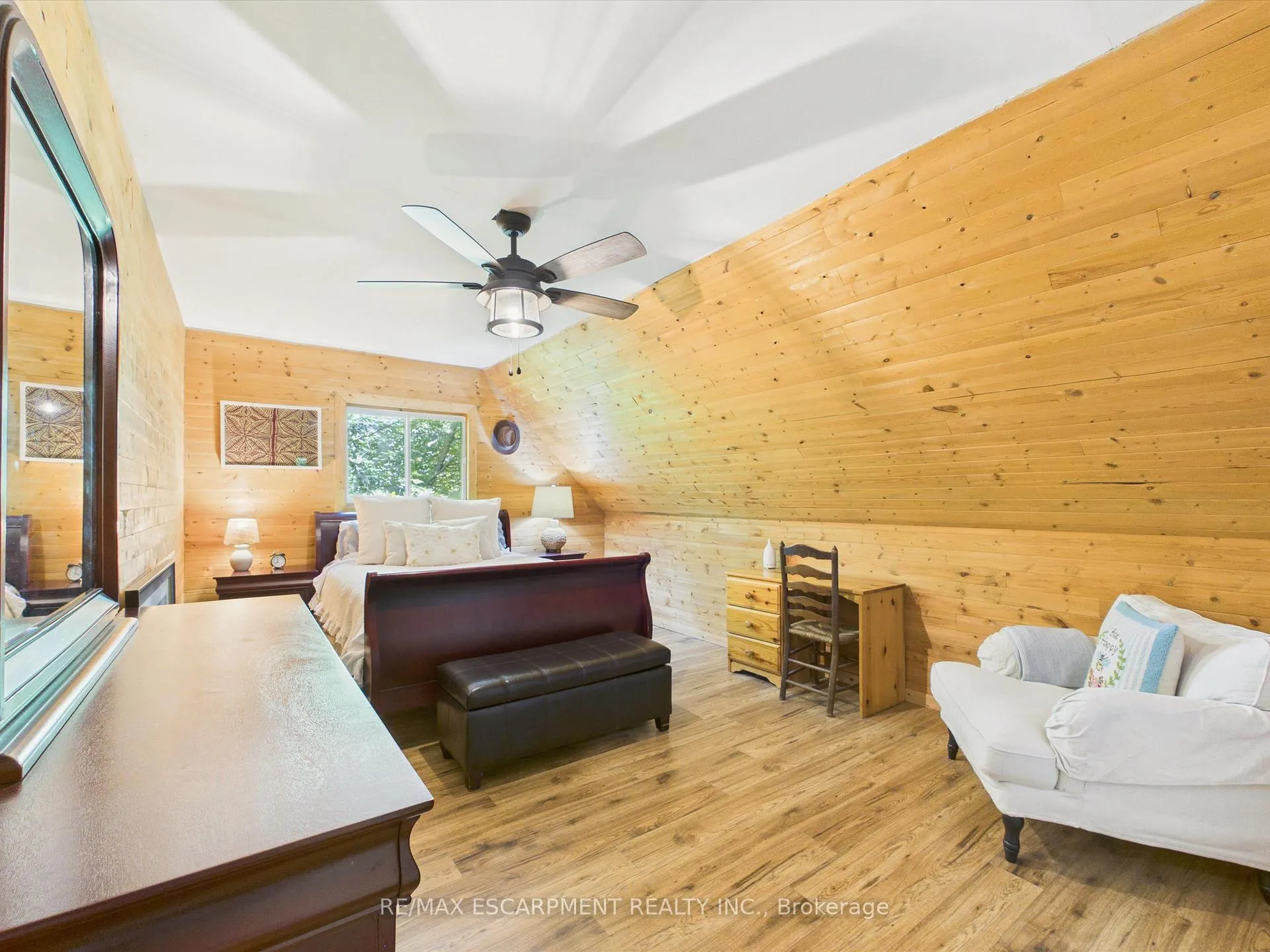 Photo 15 of 1700 Lorimer Lake Road E, Whitestone, Hagerman — HOMEH
