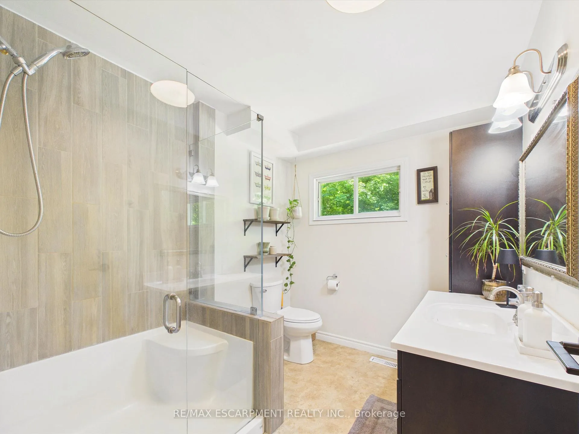 Photo 19 of 1700 Lorimer Lake Road E, Whitestone, Hagerman — HOMEH