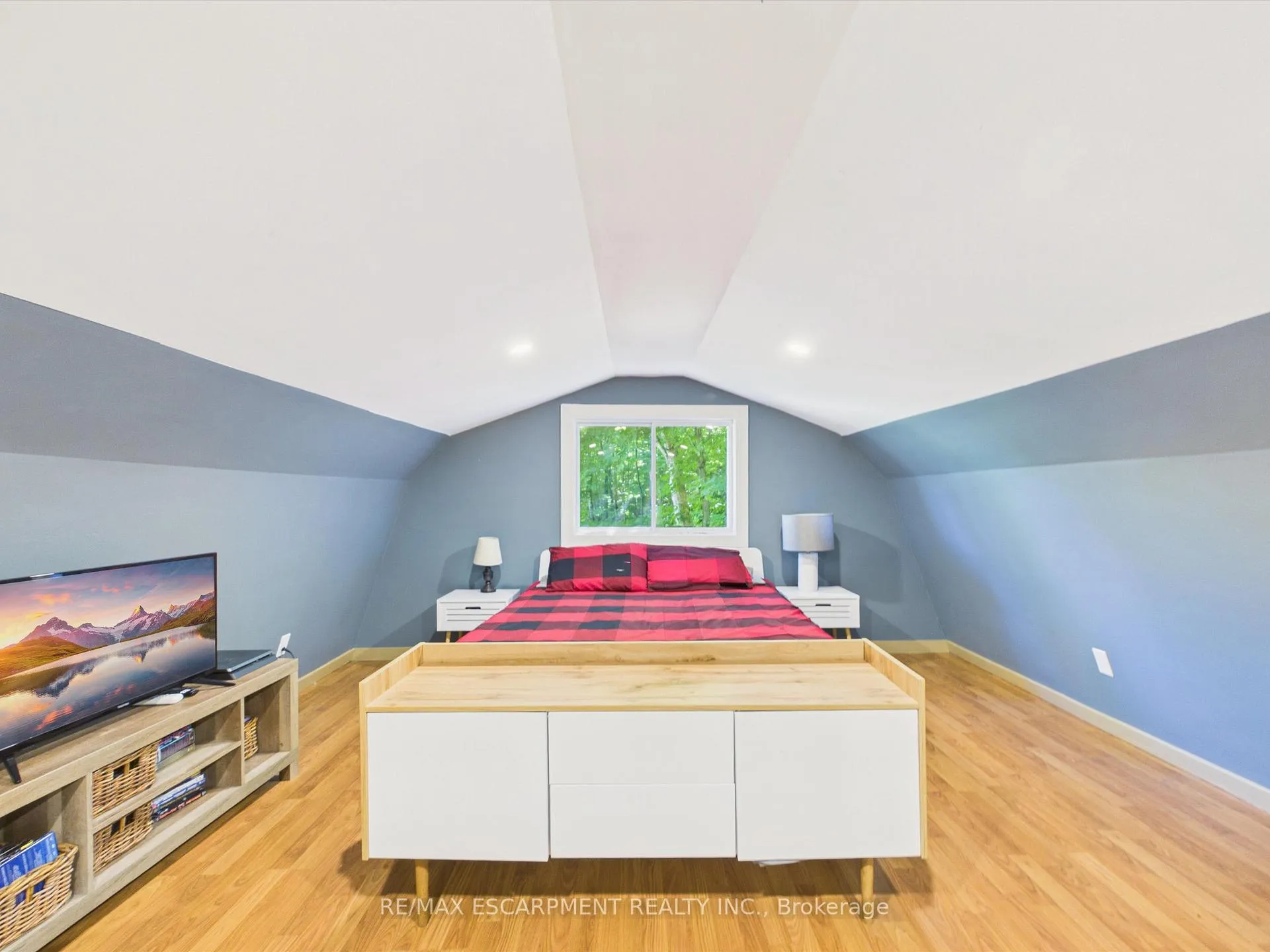Photo 31 of 1700 Lorimer Lake Road E, Whitestone, Hagerman — HOMEH