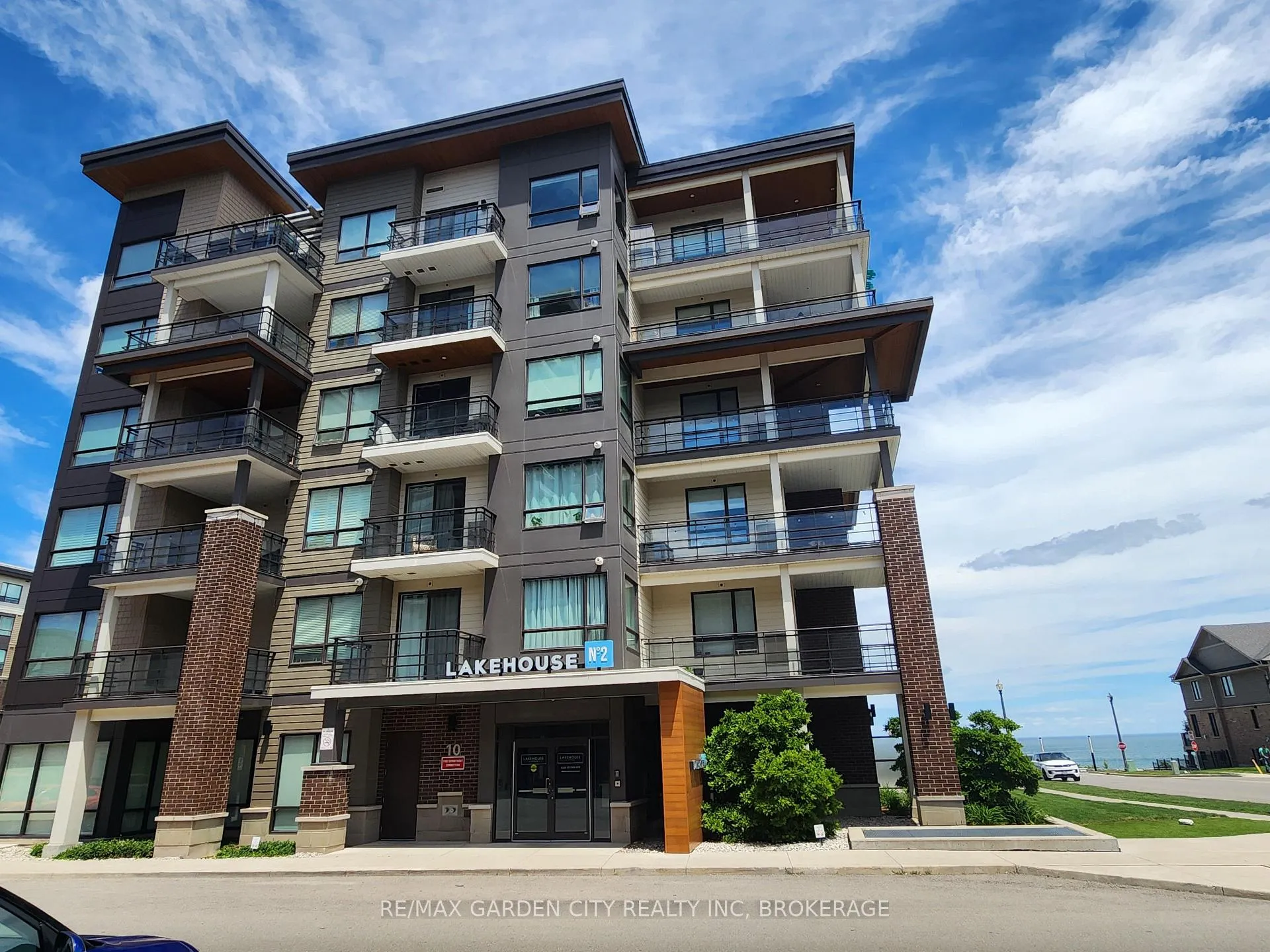 Photo of Unit 206, 10 Esplanade Lane