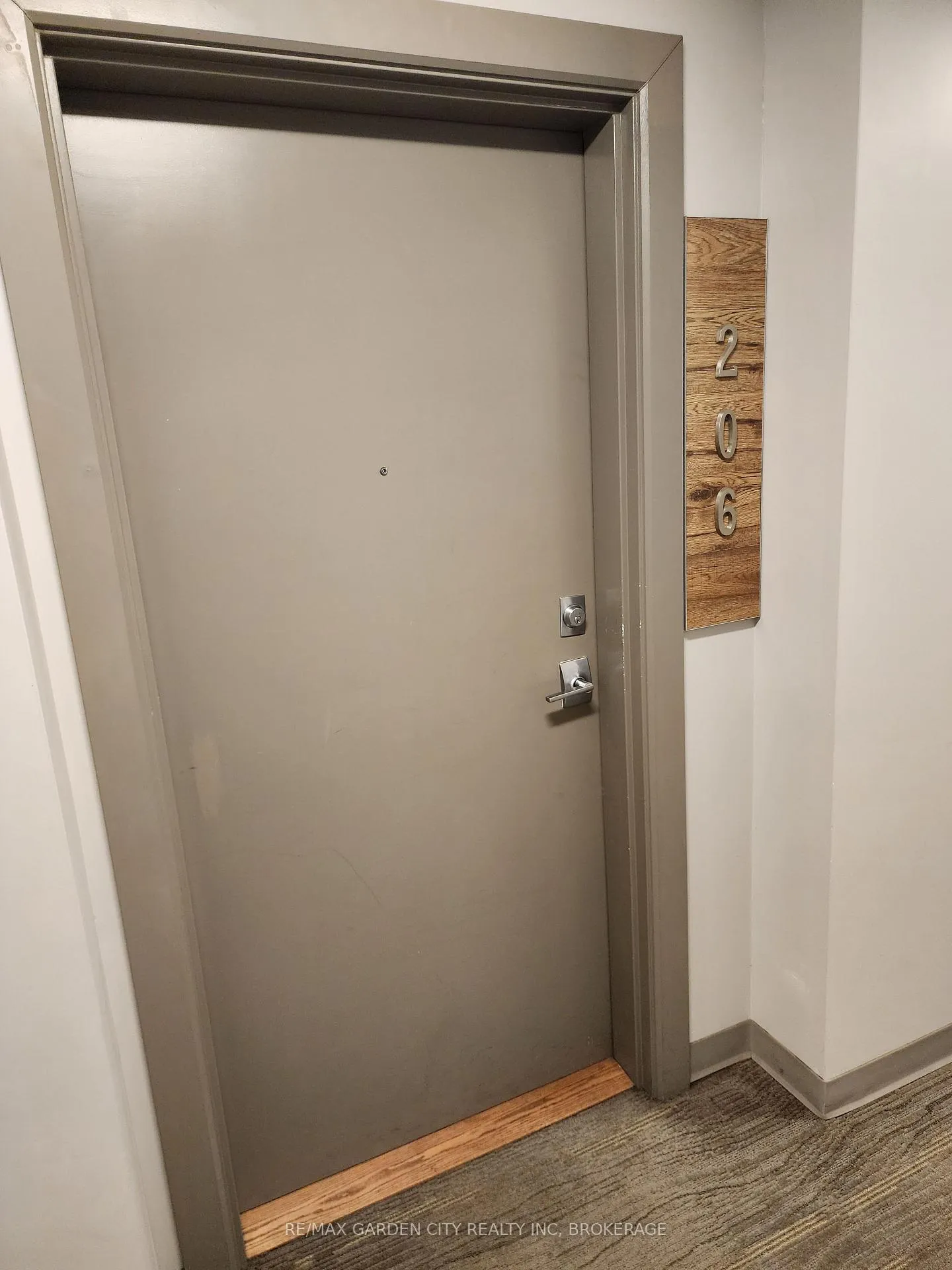 Photo 3 of Unit 206, 10 Esplanade Lane, Grimsby, Grimsby Beach — HOMEH