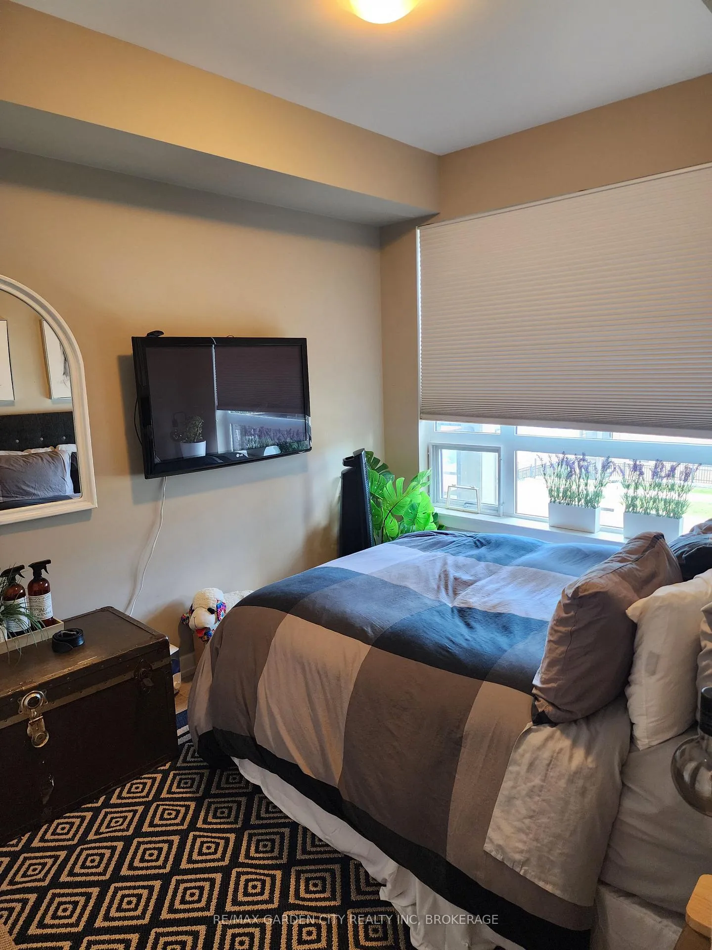 Photo 8 of Unit 206, 10 Esplanade Lane, Grimsby, Grimsby Beach — HOMEH