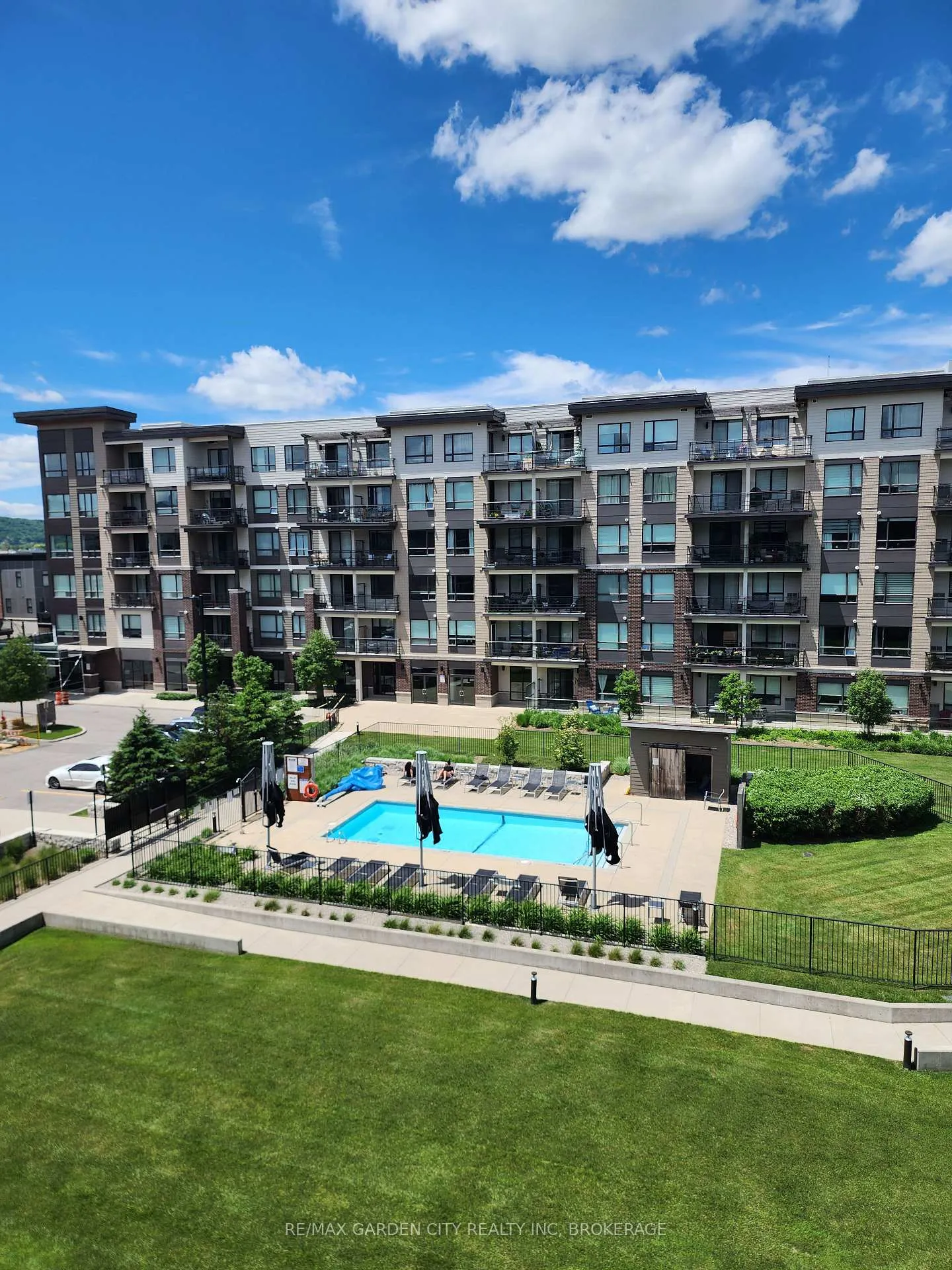 Photo 12 of Unit 206, 10 Esplanade Lane, Grimsby, Grimsby Beach — HOMEH