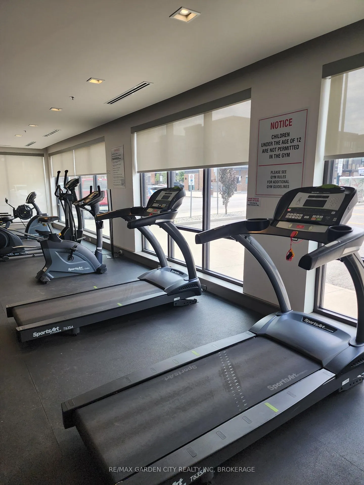 Photo 16 of Unit 206, 10 Esplanade Lane, Grimsby, Grimsby Beach — HOMEH