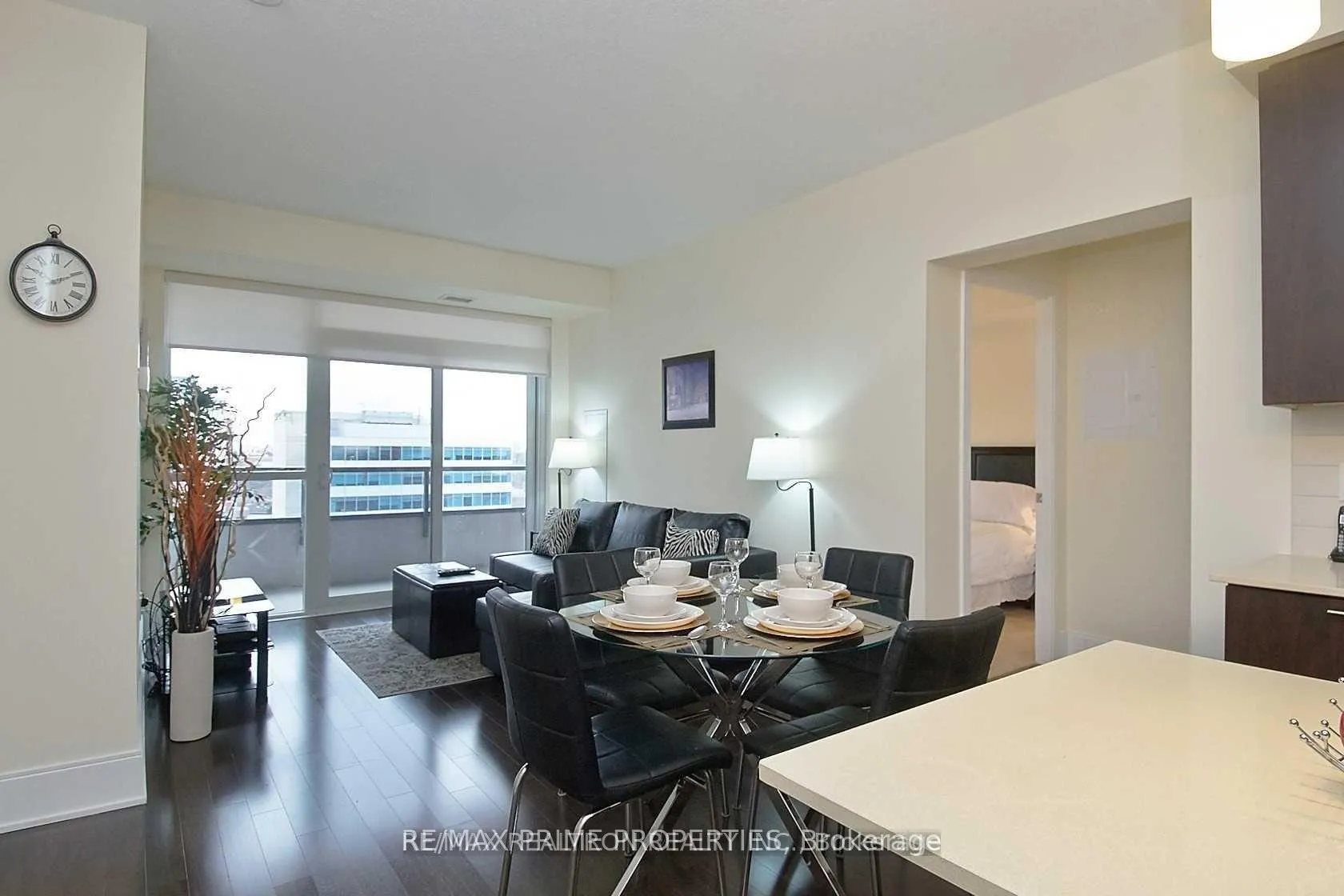 Photo 19 of Unit 1319, 70 Roehampton Avenue, Toronto, Mount Pleasant West — HOMEH