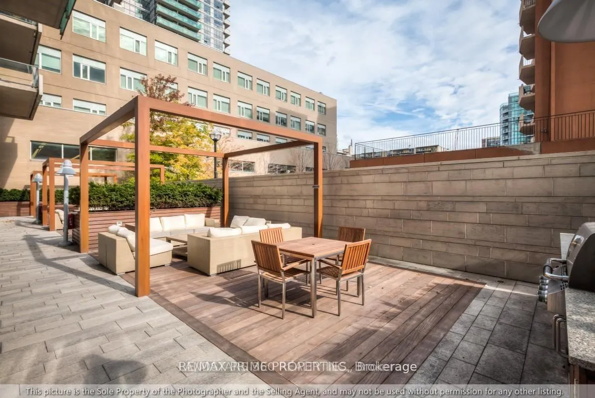 Photo 26 of Unit 1319, 70 Roehampton Avenue, Toronto, Mount Pleasant West — HOMEH