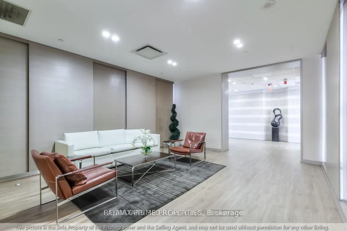 Photo 27 of Unit 1319, 70 Roehampton Avenue, Toronto, Mount Pleasant West — HOMEH