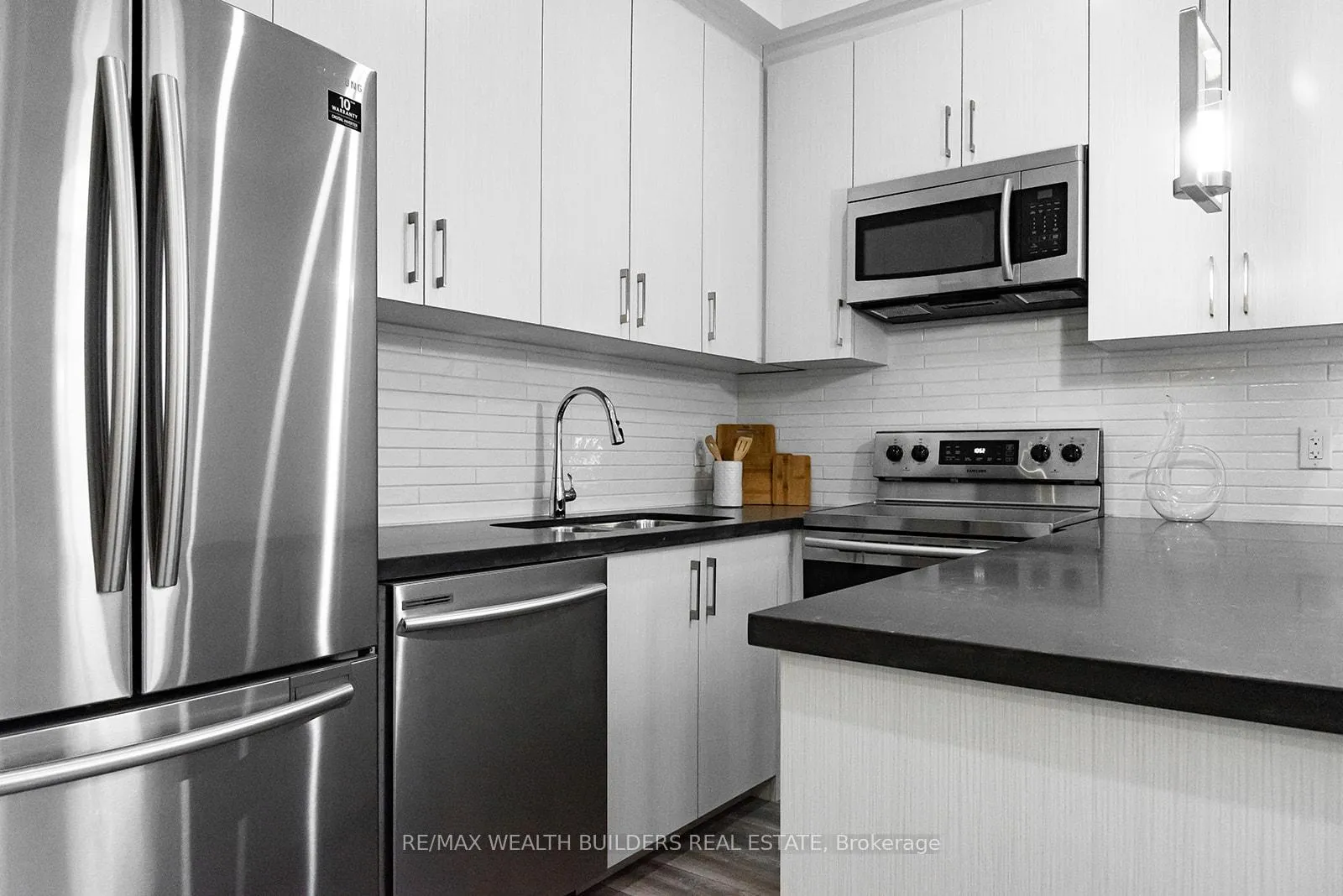 Photo 1 of Unit 7, 207 Jarvis Street, Toronto, Moss Park — HOMEH