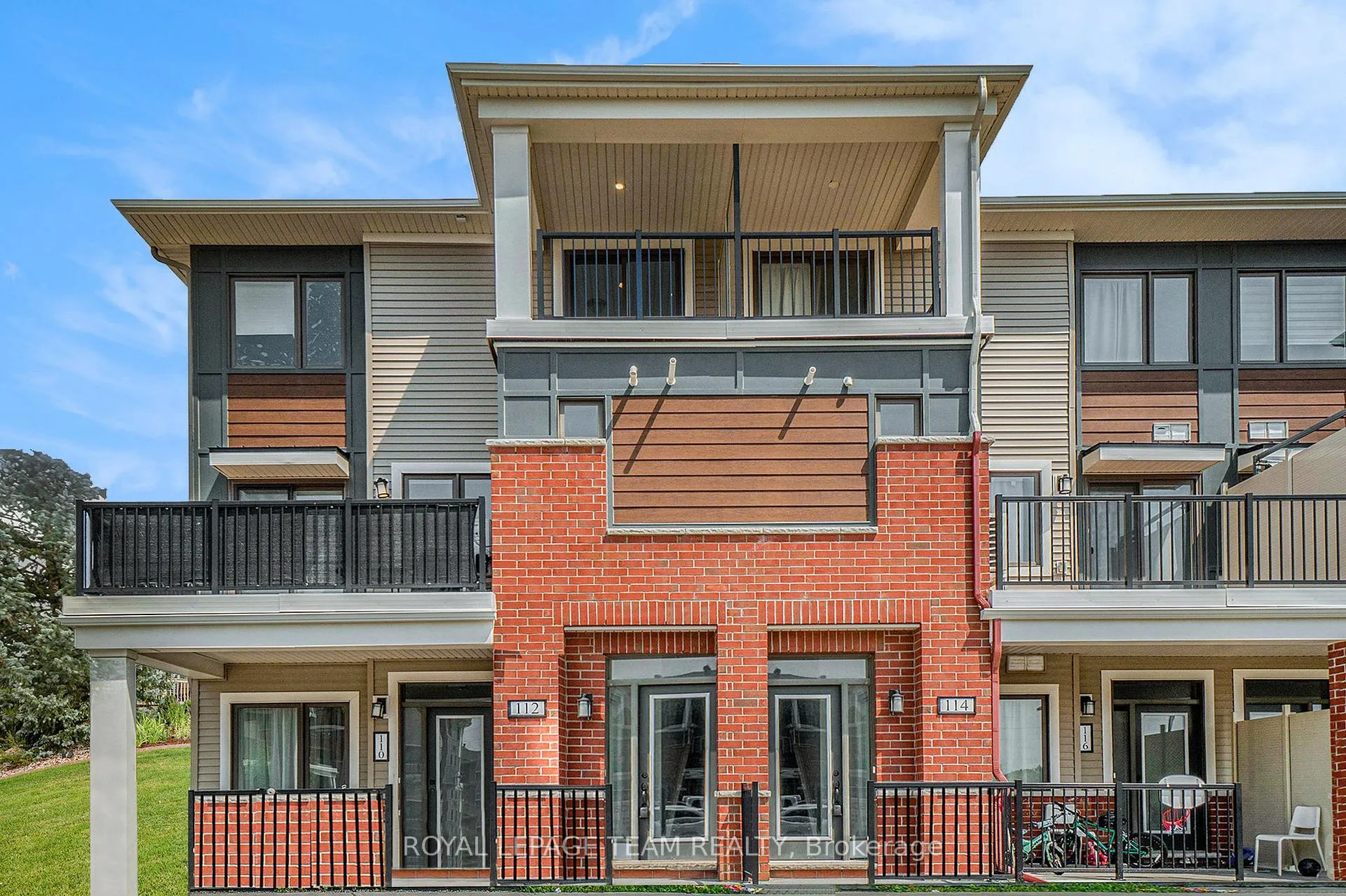 Photo 1 of 112 Walleye Private, Ottawa, Barrhaven - Half Moon Bay — HOMEH