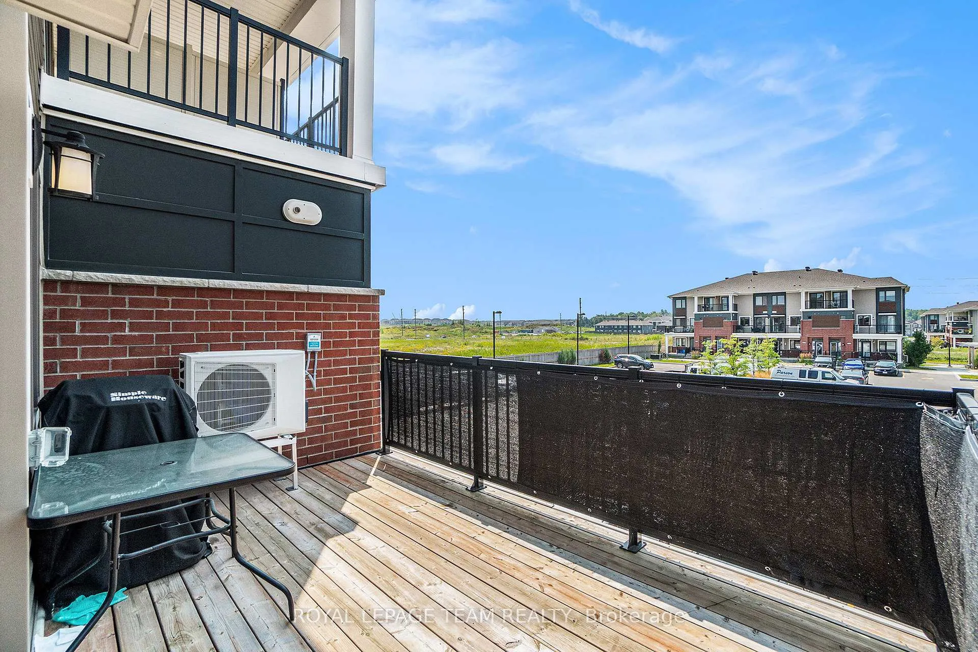 Photo 6 of 112 Walleye Private, Ottawa, Barrhaven - Half Moon Bay — HOMEH