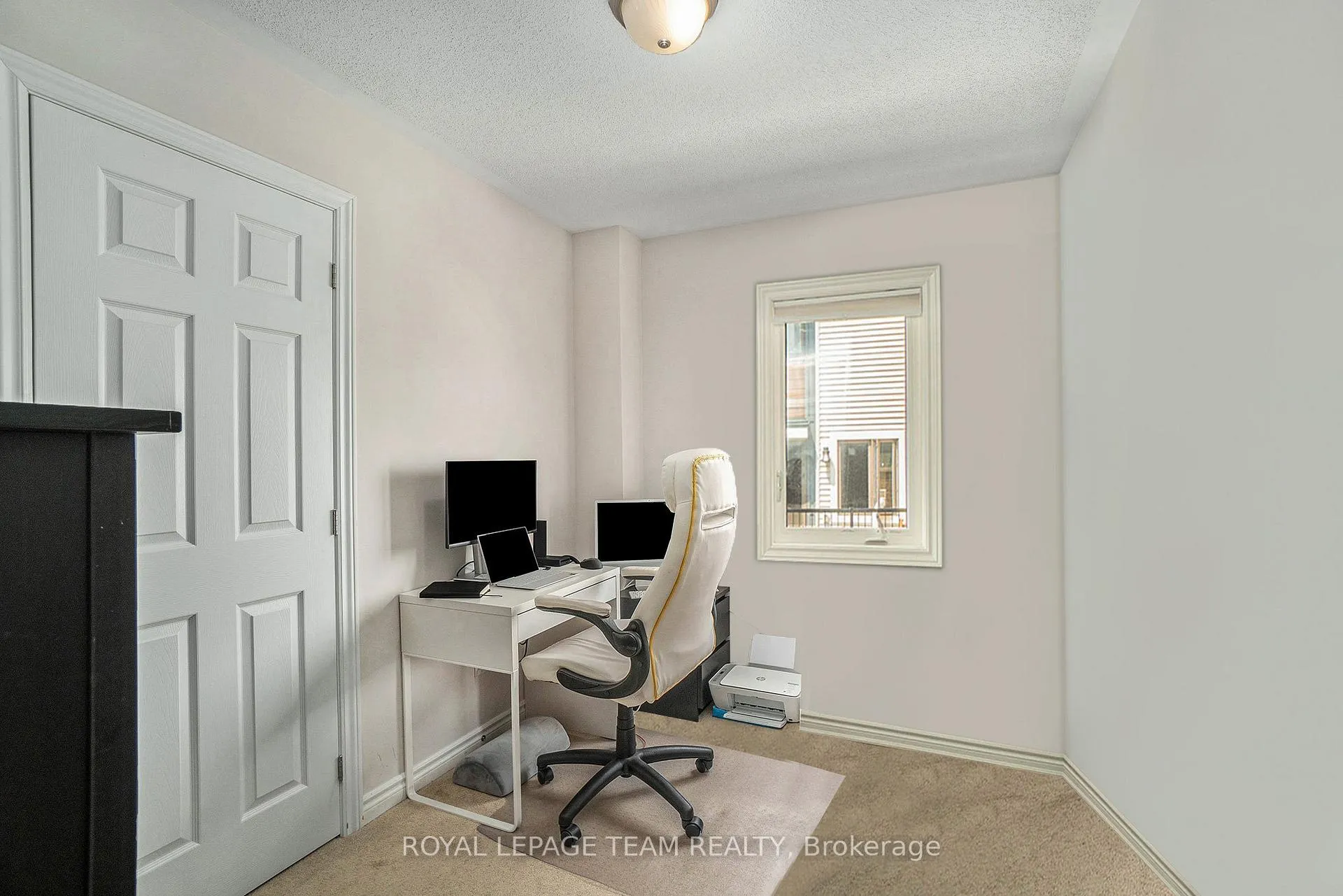 Photo 10 of 112 Walleye Private, Ottawa, Barrhaven - Half Moon Bay — HOMEH