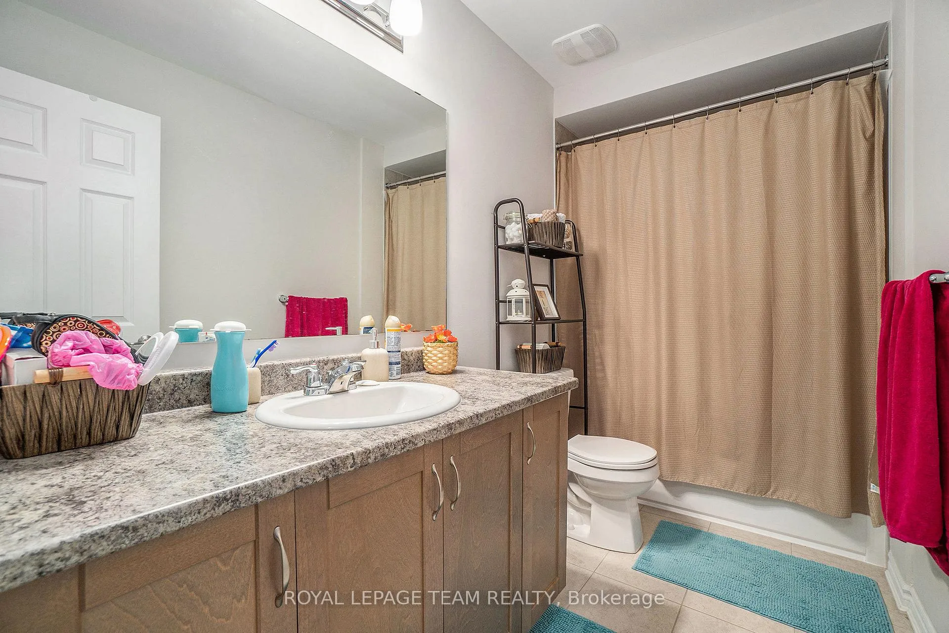 Photo 12 of 112 Walleye Private, Ottawa, Barrhaven - Half Moon Bay — HOMEH