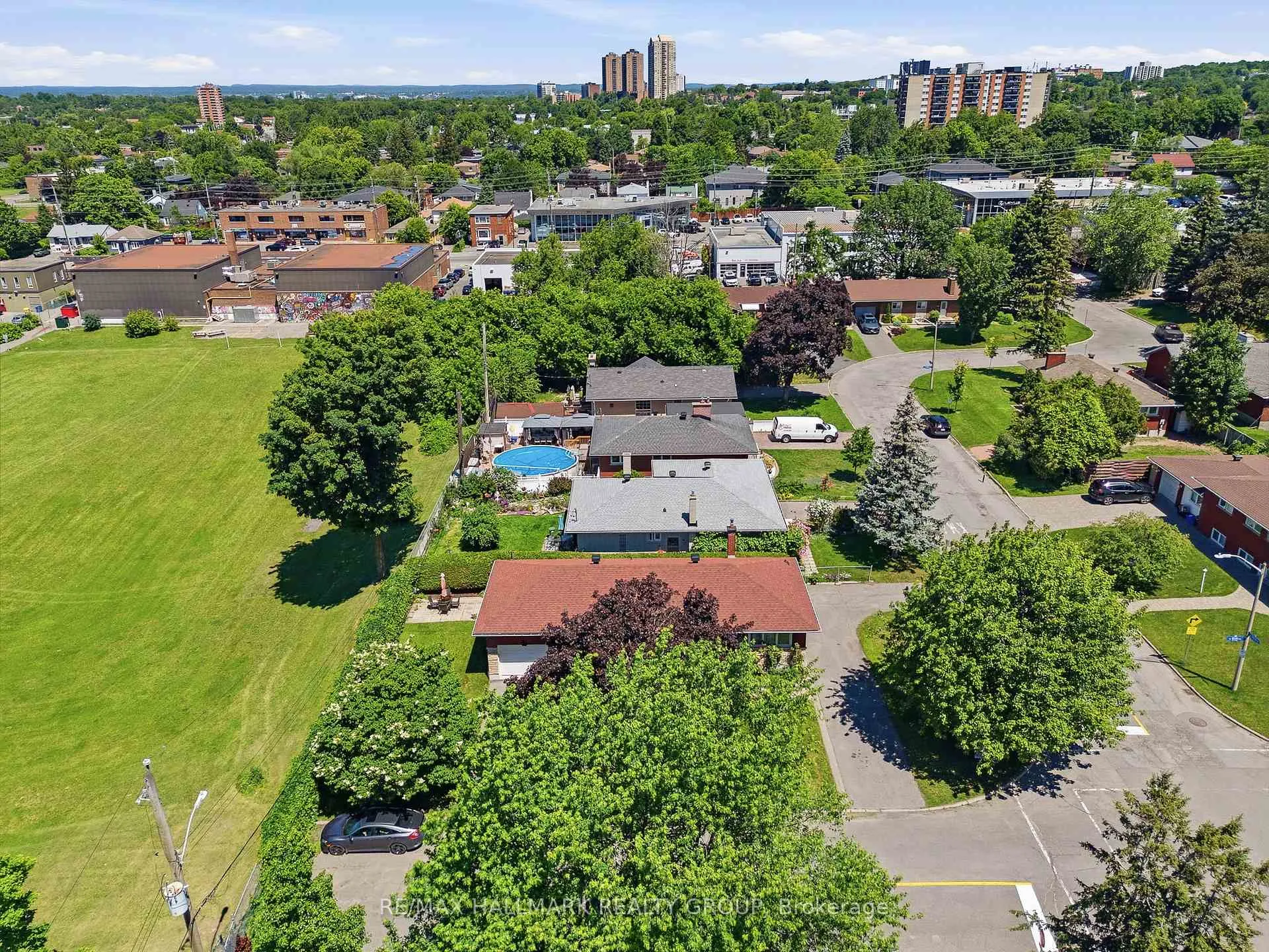Photo 30 of 507 Sirois Avenue, Ottawa, Overbrook/Castle Heights — HOMEH